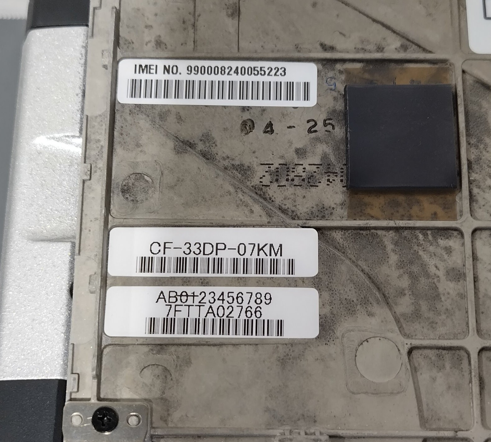 Panasonic Toughbook CF-33 12″ 2.4GHz i5-6300U 8GB RAM 256GB SSD No OS Lot of 2