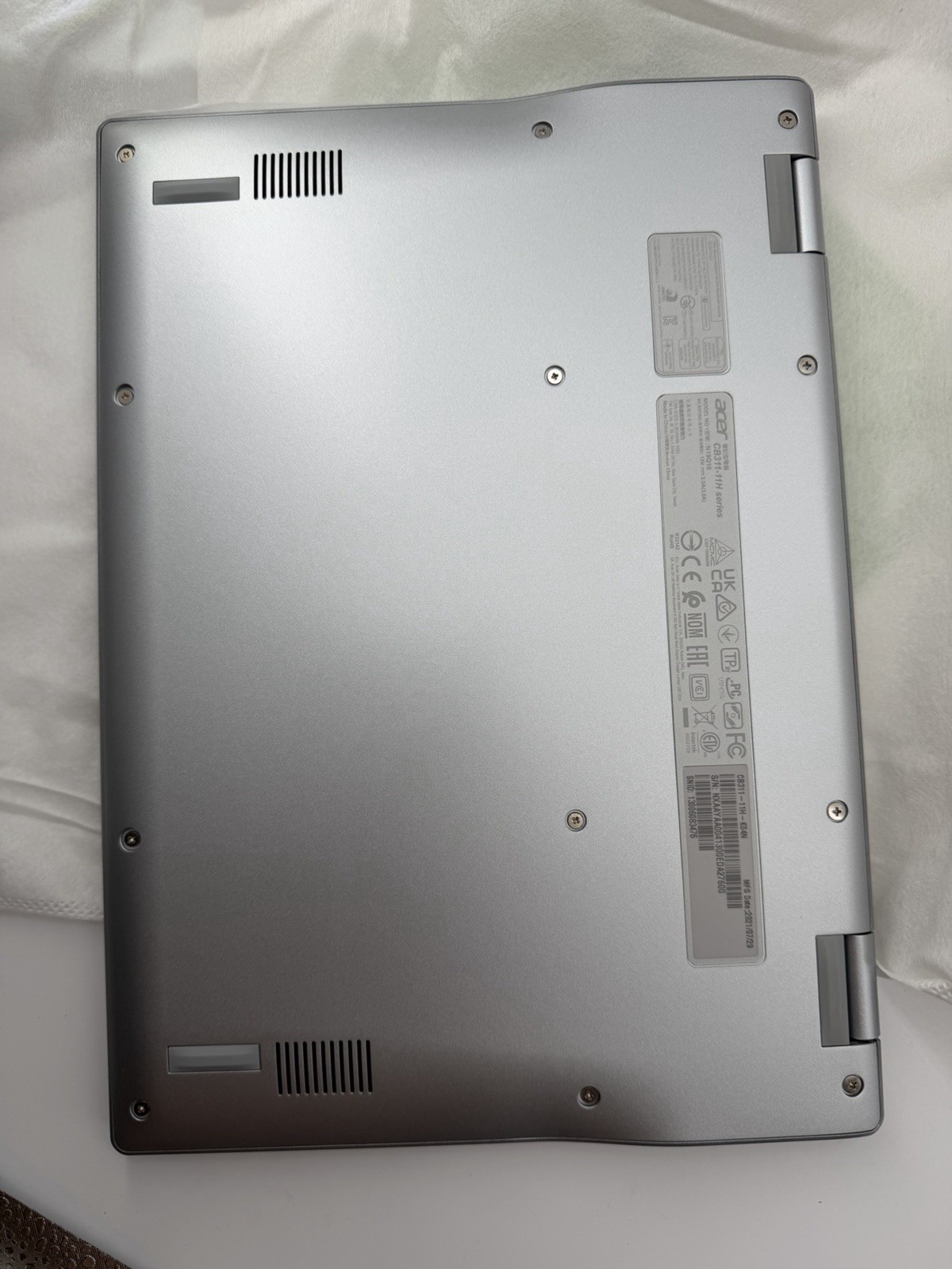 Acer chrome book CB311-11H- KO4N Pure silver Model-N19Q10