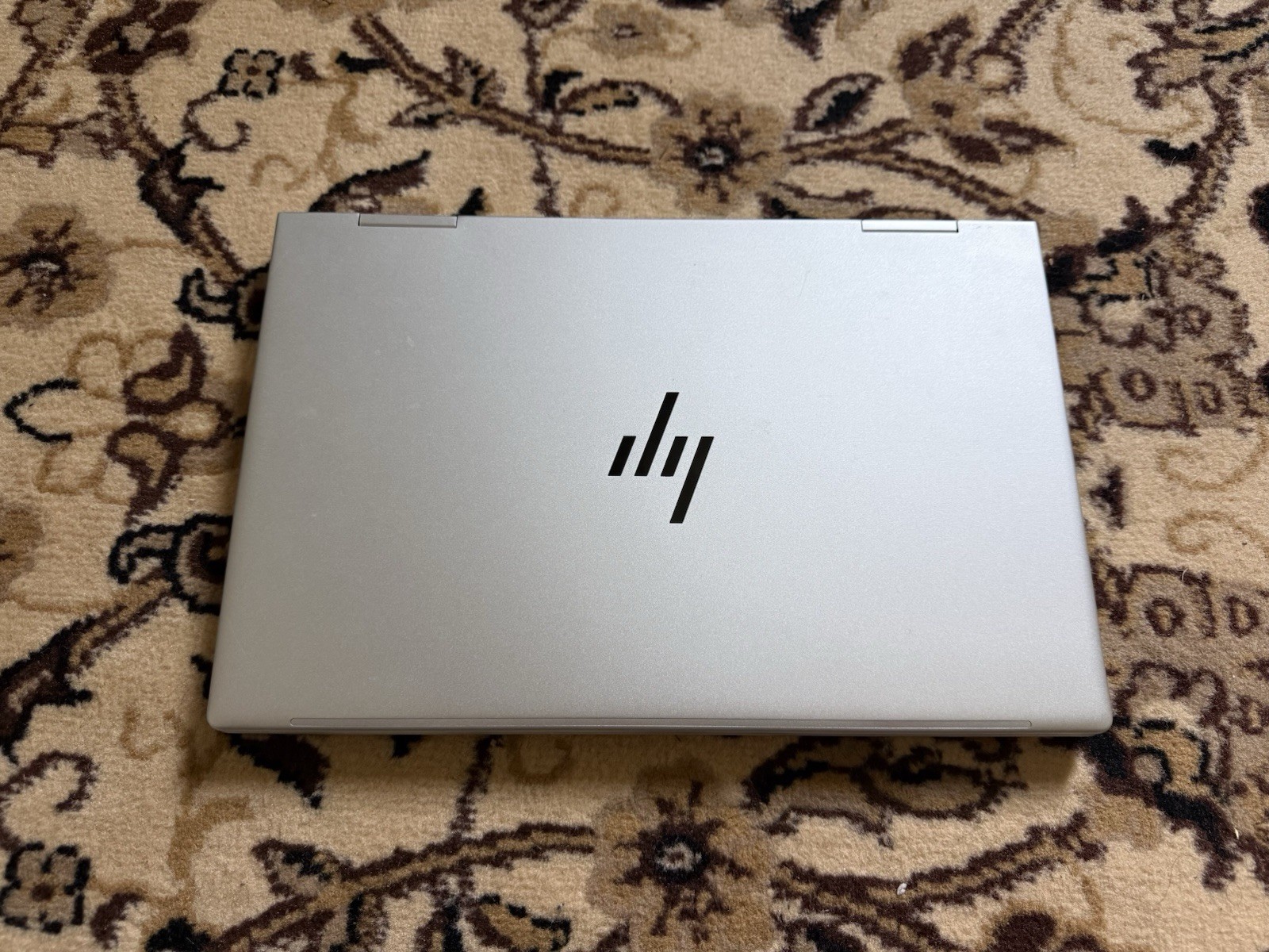 Laptop Intel Core I7 2in1 Foldable Touchscreen Laptop 1.7 GHZ 16 GB RAM 1TB SSD