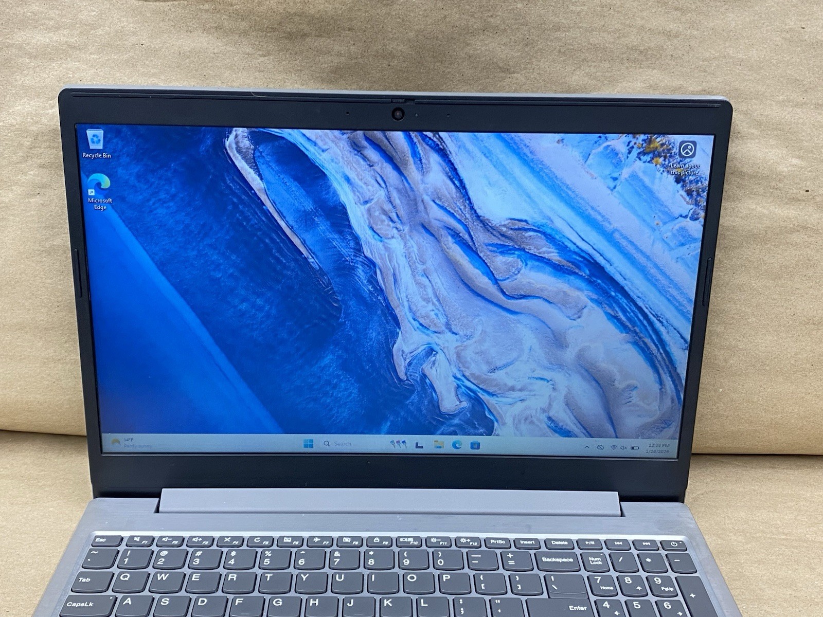 Lenovo 81LG – 15.5″ 1366×768 – 5405U – 12GB – 256GB SSD – Win 11 Pro