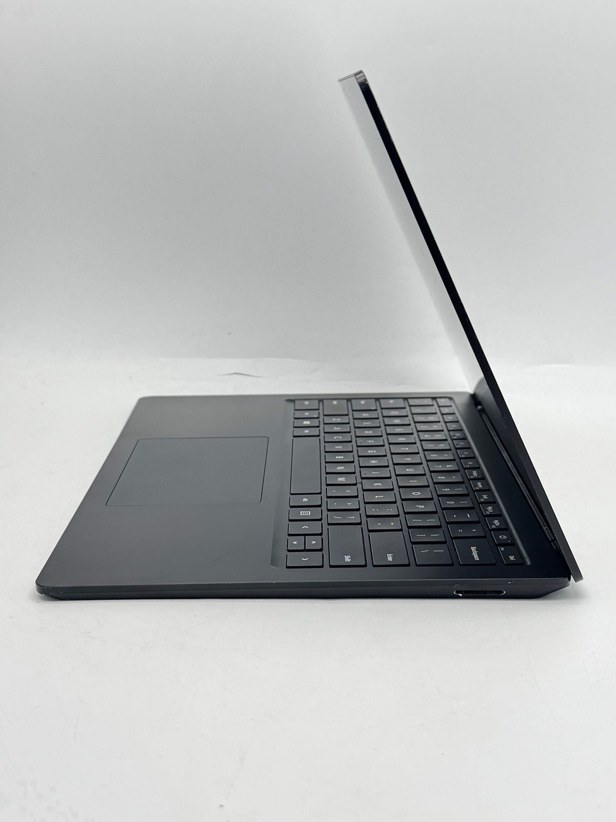Microsoft Surface Laptop 4 1951 13.5″ i5-1145G7 8GB 512GB Cracked Screen For Par