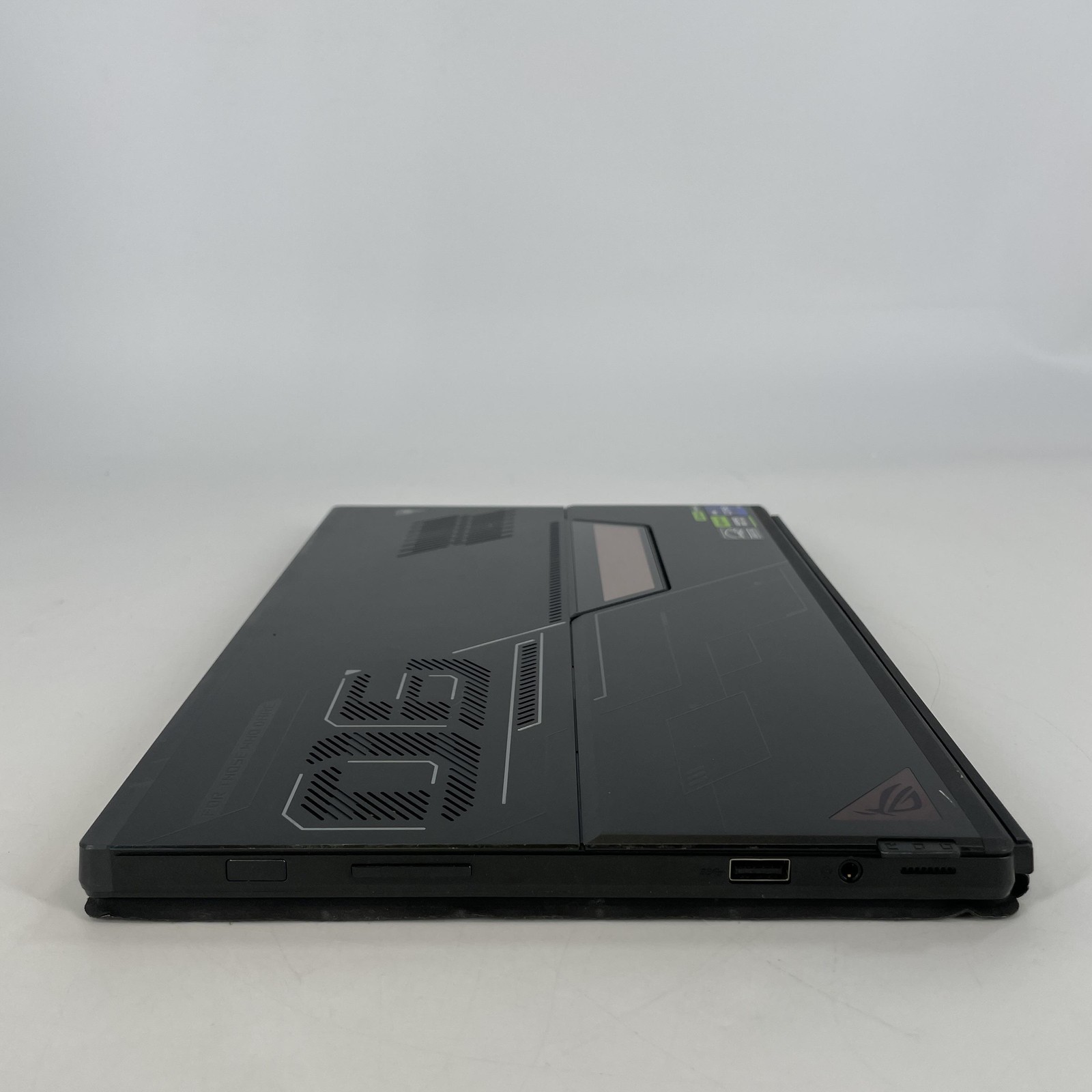 Asus ROG Flow Z13 GZ301 13.4 165Hz QHD+ TOUCH 2.6GHz i9-13900H 16GB 1TB RTX 4050