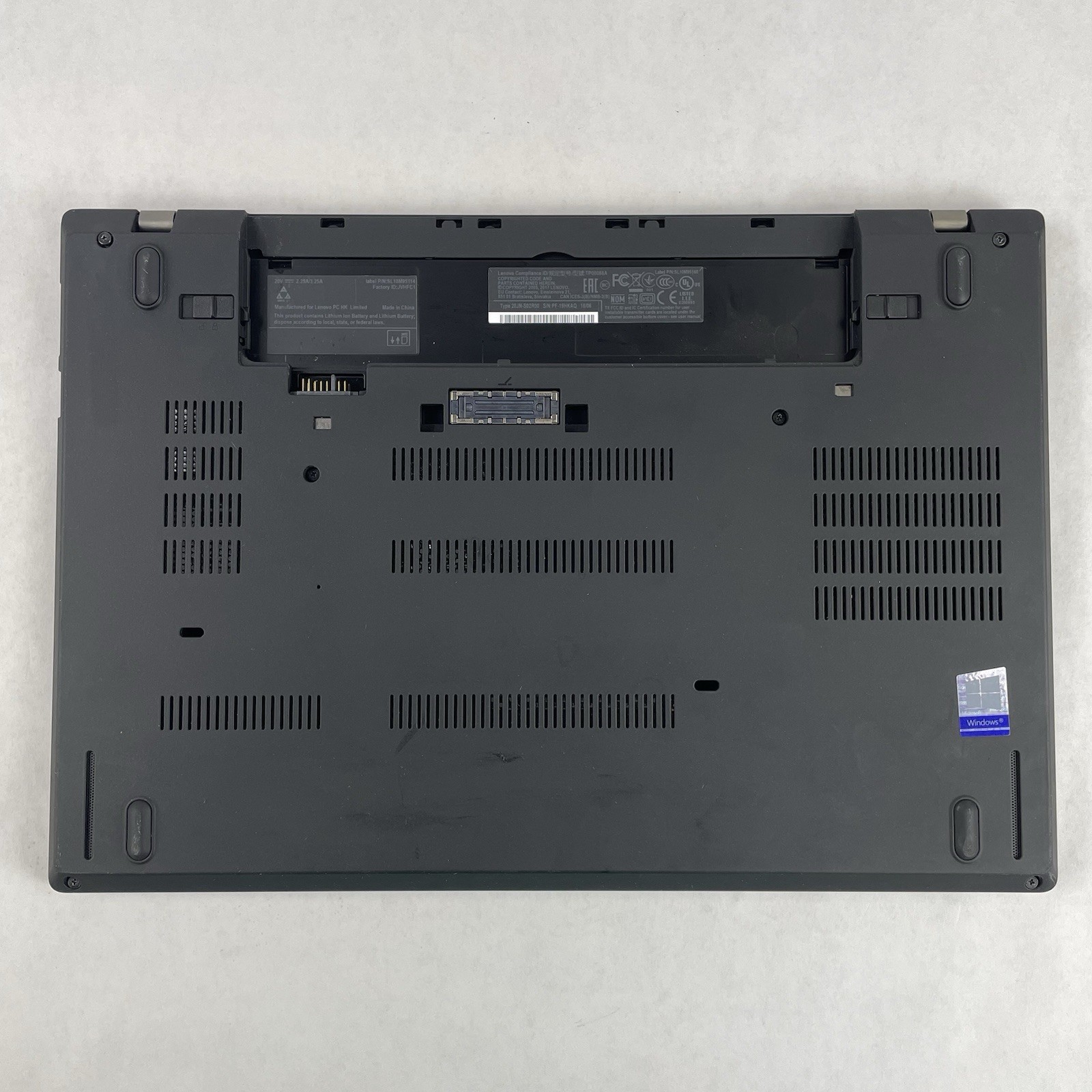Lenovo ThinkPad T470 14″ i5-6300U 2.40 GHz 8 GB RAM No SSD/OS/AC/Battery