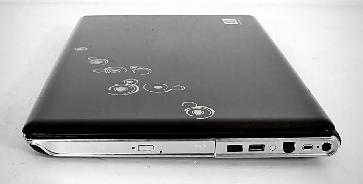 HP Pavilion DV7-3000 Black with White Keyboard Intel Processor Laptop