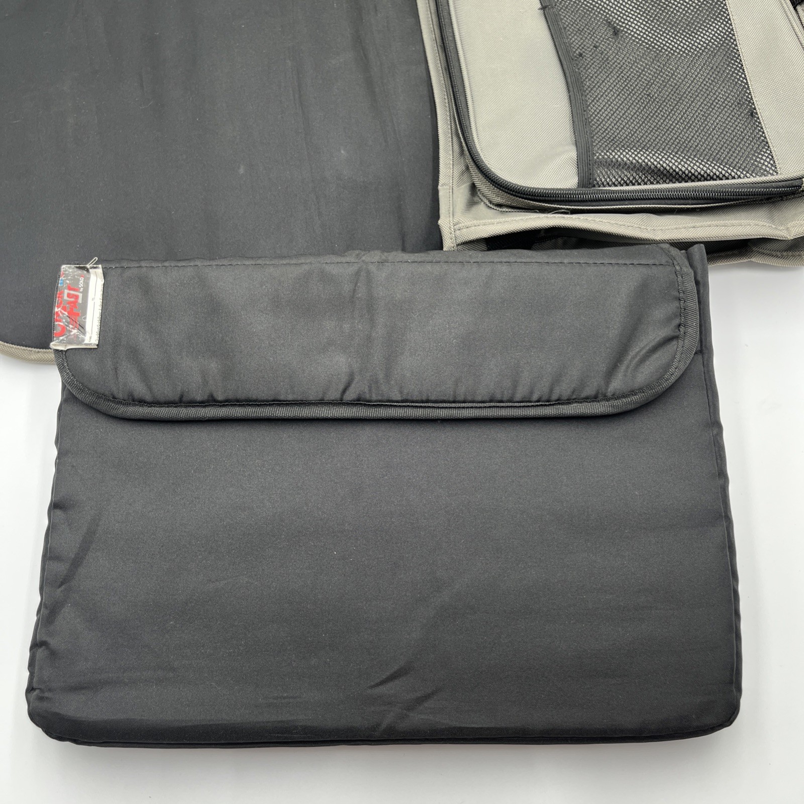 Laptop Gateway SA1 M Series DVD-RW With Solo Laptop Case *FOR PARTS READ*