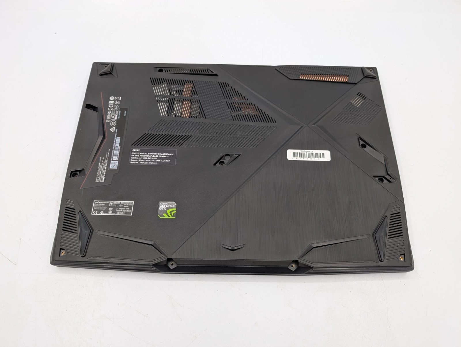 MSI GF63 8RC-252CA 15.6″ Display Intel Core i7-8750H 2.20GHz Processor Laptop