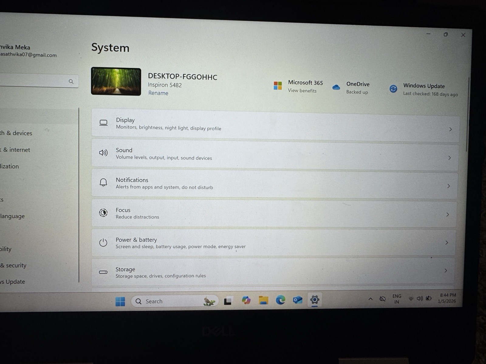 Dell Inspiron 5482 2-in-1 14″ Touchscreen i5-8265U 8GB RAM 256GB SSD Win 11