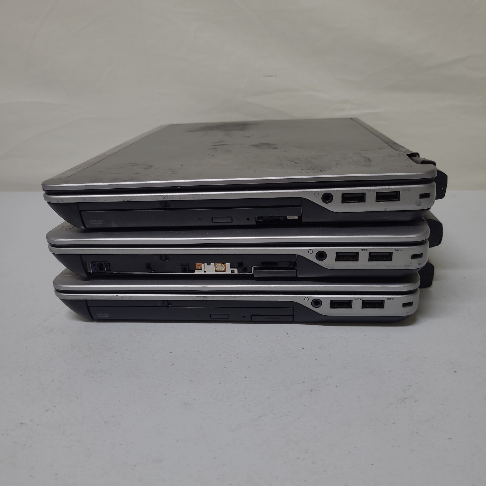 Dell Latitude Laptops E6440 14″ NO OS NO HDD READ AS IS CRACKED SCREENS