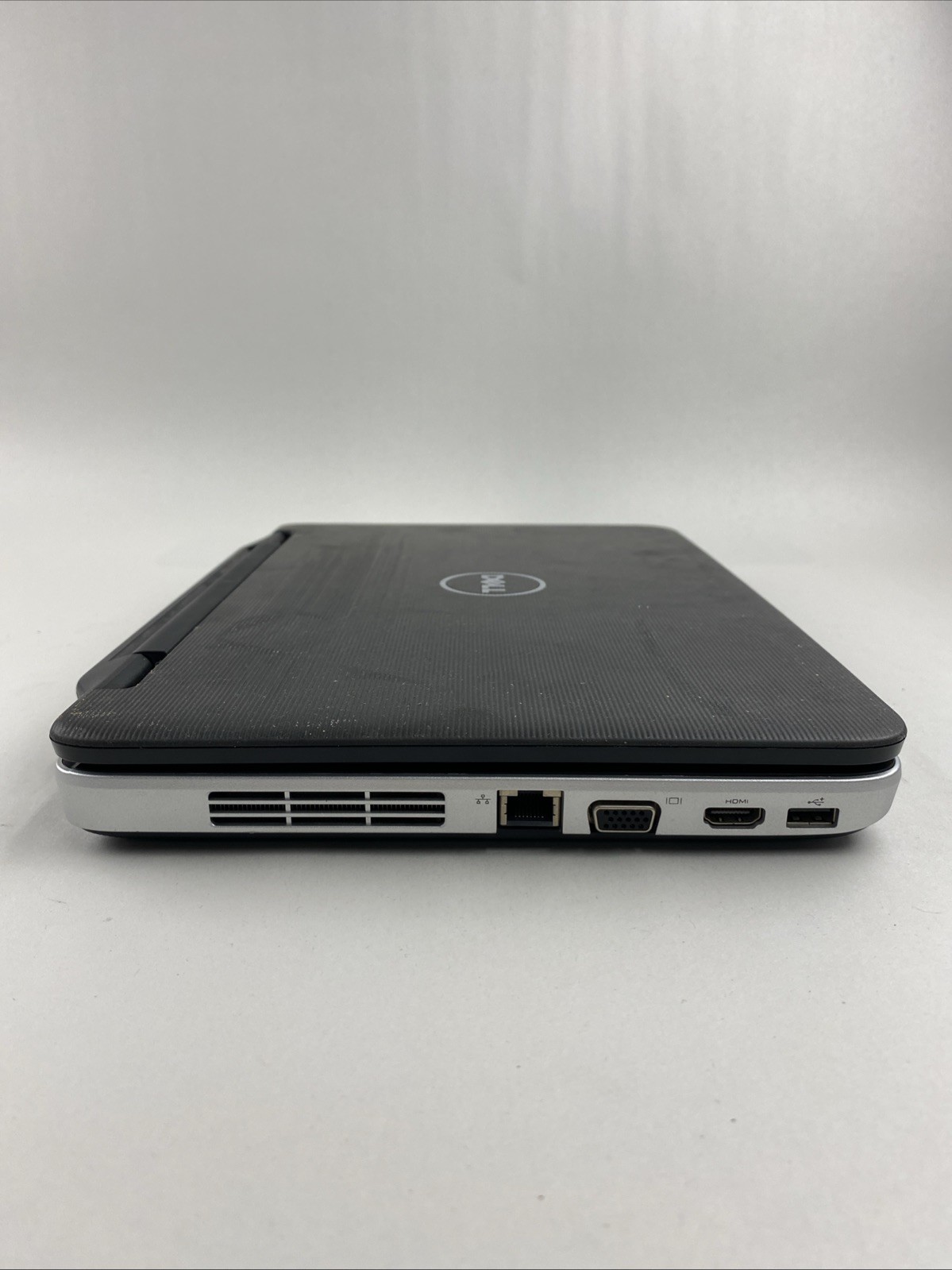 Dell Vostro 1440 Core i3-M370 2.40GHz 4GB RAM 14.0″ No Battery No HDD No OS