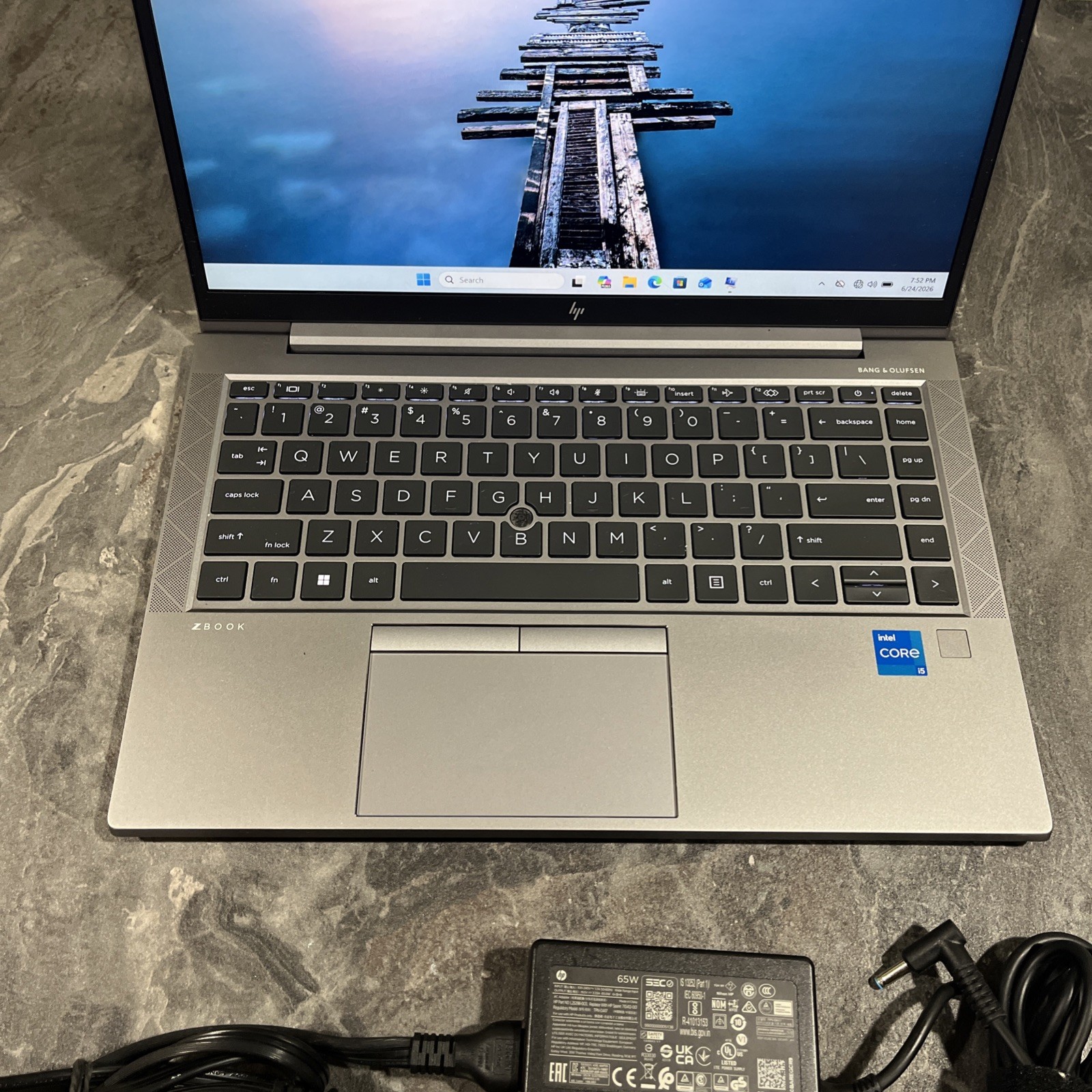 HP ZBook Firefly 14-inch G8 Core i5-1135G7@2.40GHz 256GB SSD 16GB RAM Win 11 Pro