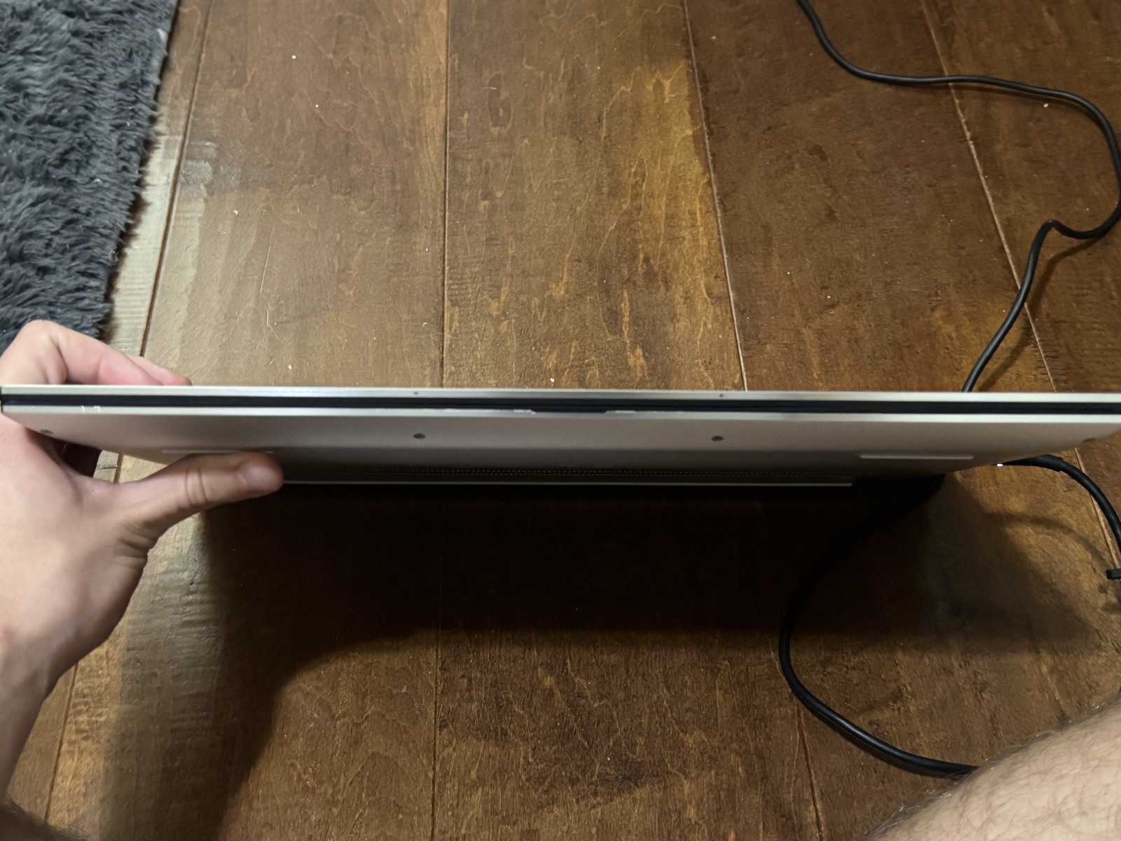 Dell XPS 17 9700 | i9 64GB RAM 2TB SSD RTX 2060 4k| No Battery| Boots on Charger