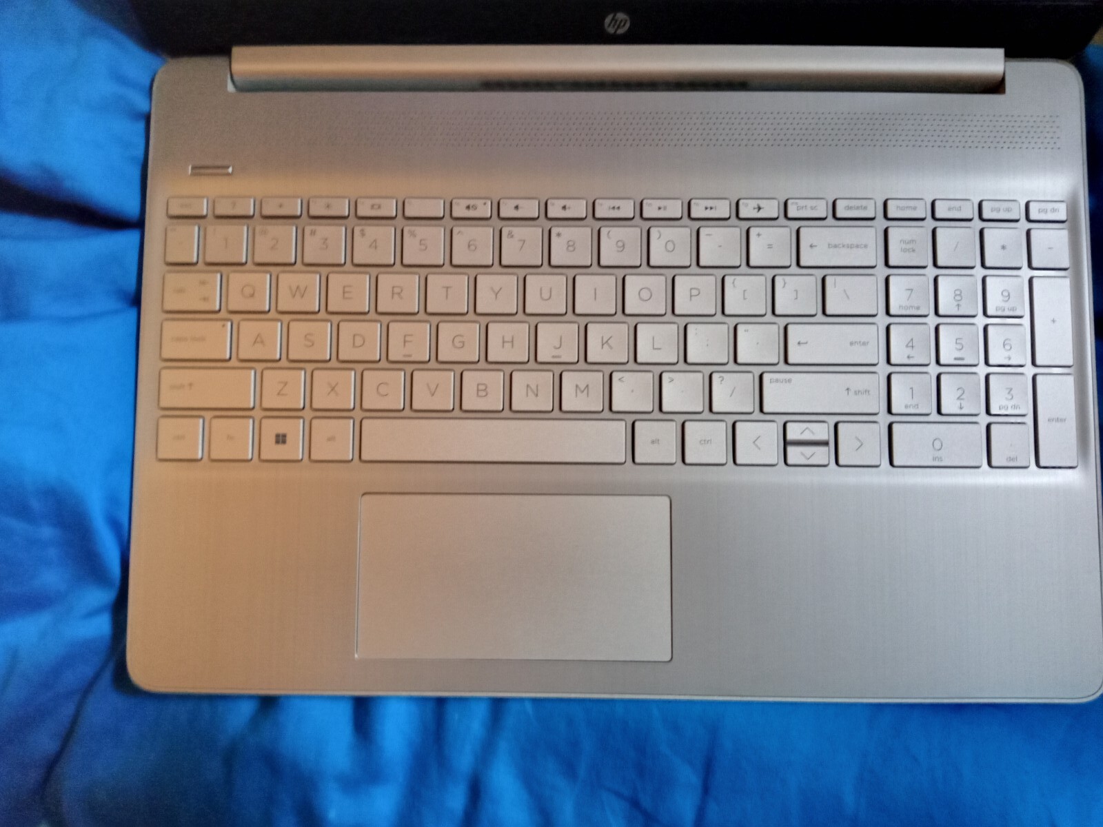 HP 15-ef2044nr 15.6″ Laptop Touch AMD Ryzen 5-5500U 8GB DDR4 RAM 256GB SSD