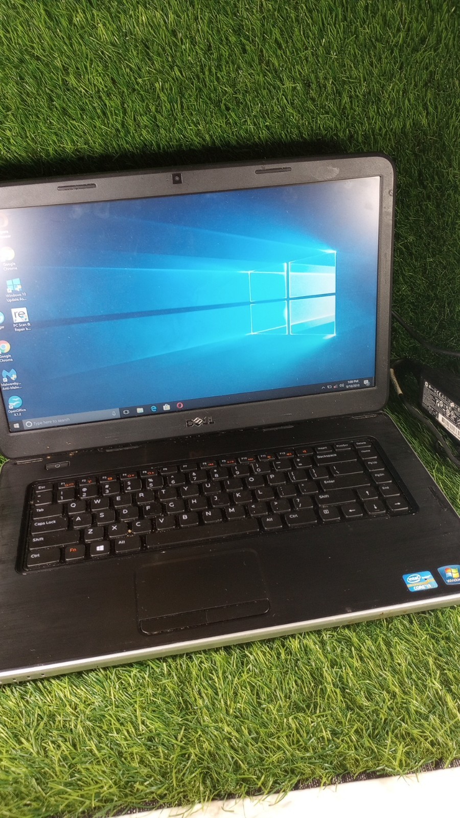 DELL VOSTRO 3500 PC Laptop INTEL CORE I3 M 370 3GB 320GB SEE NOTES