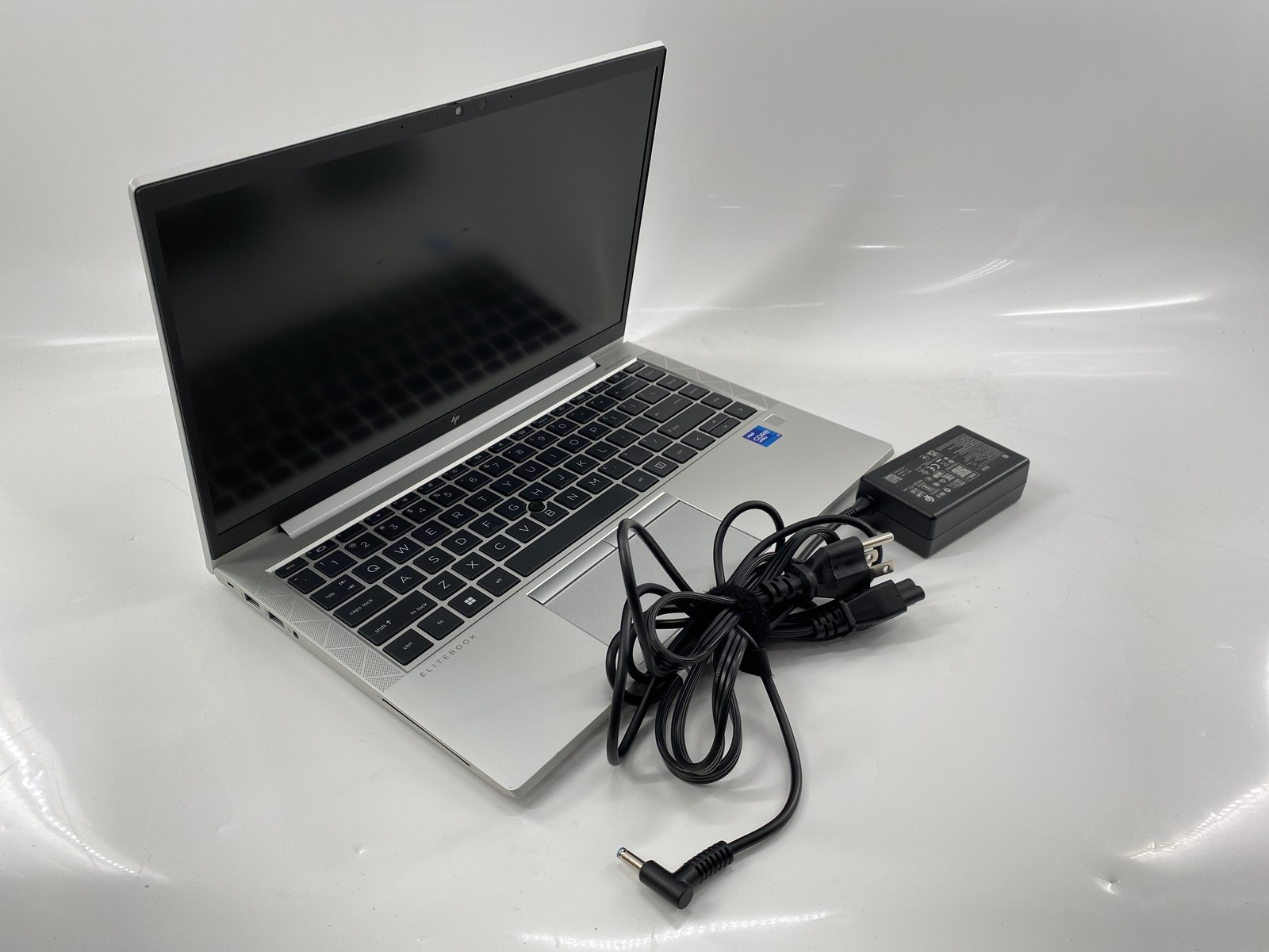 HP Elitebook G8 840 14″ Core i7 3.0GHz | 16GB 512GB-SSD | Fair Condition*