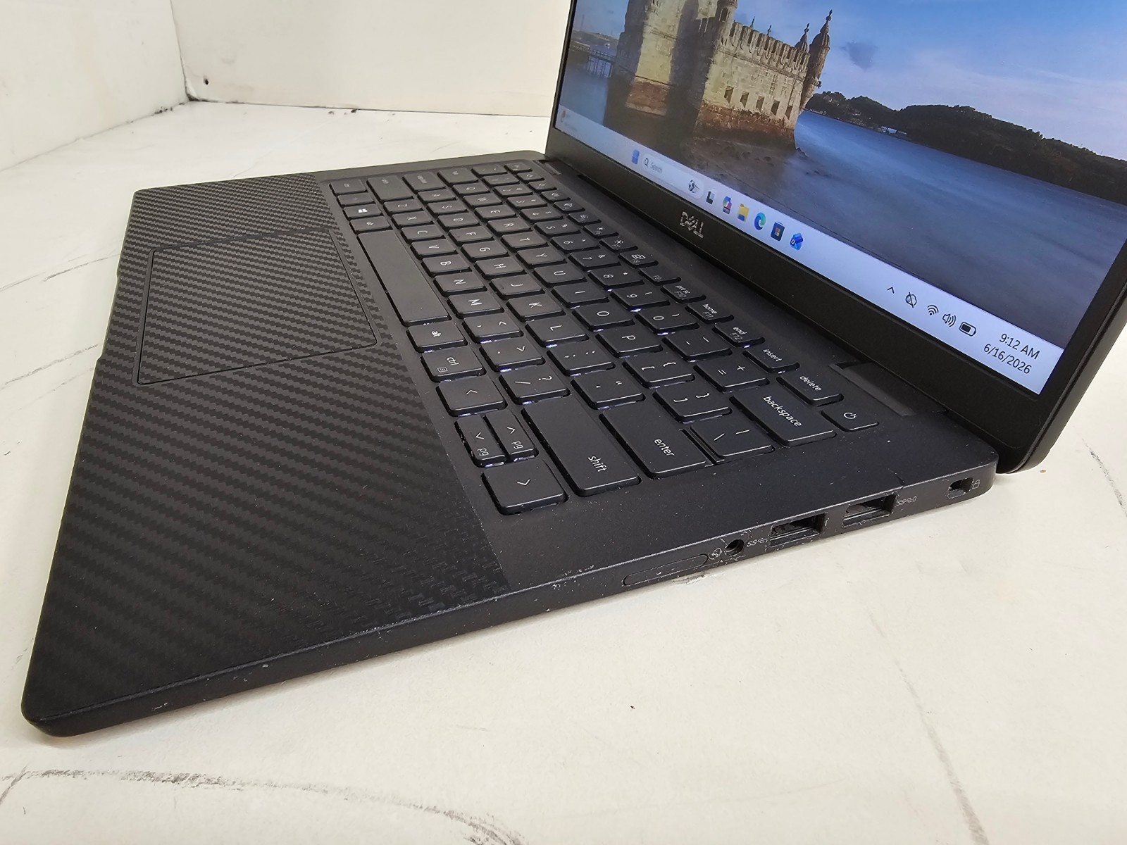 Dell Latitude 7410 Laptop – 1.8 GHz i7-10610U 16GB 256GB SSD WiFi Cam 14″ – SP1