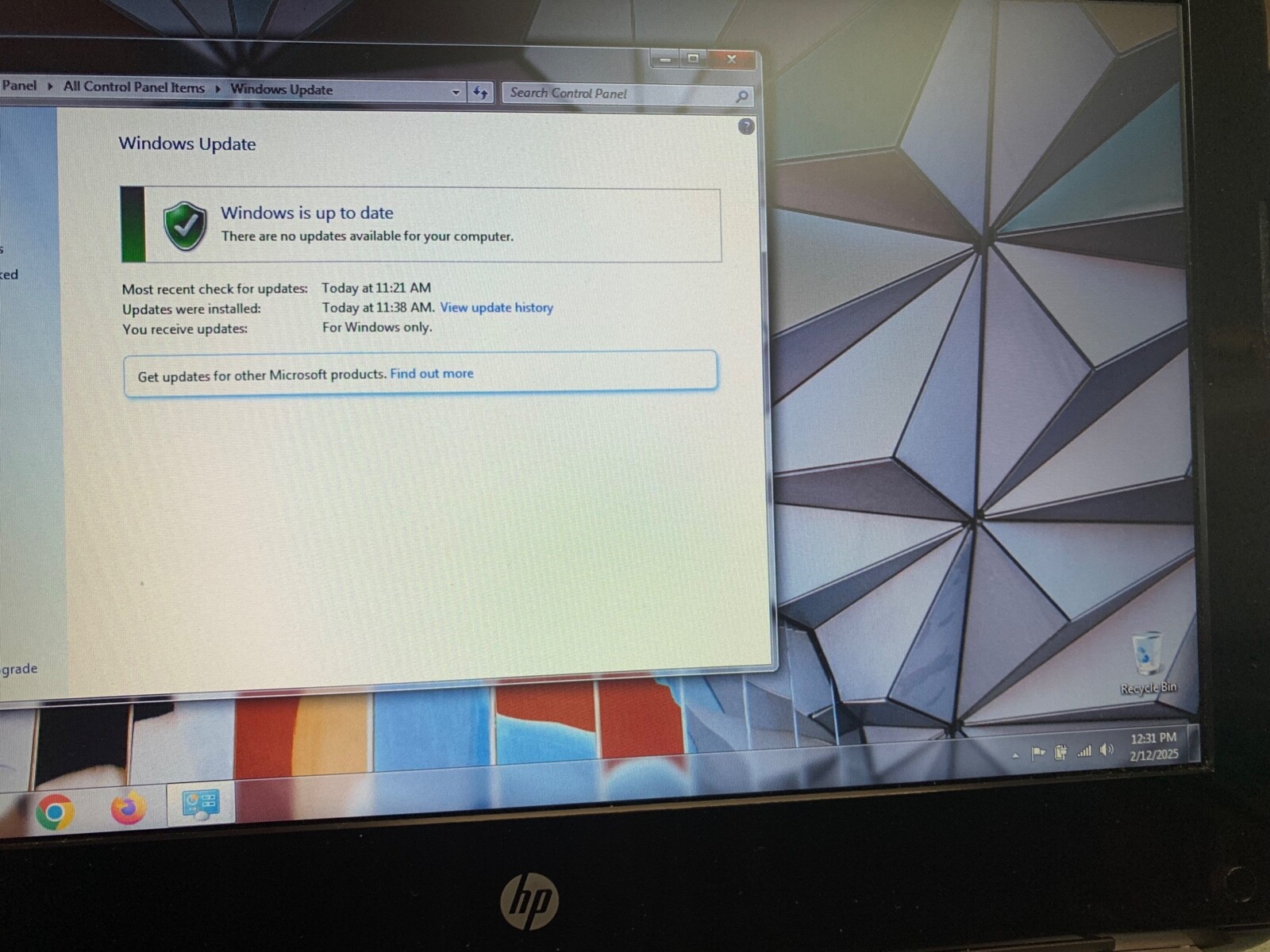 HP 215 G1 AMD A4-1258 APU 4GB 320GB HDD Windows 7 Pro Laptop