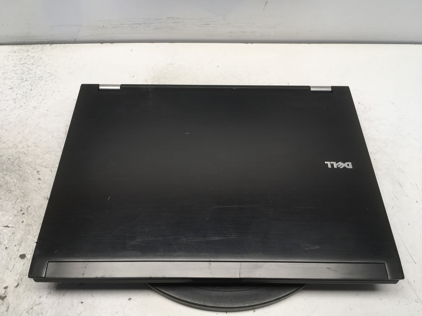 Dell Latitude E6500 Intel Core 2 Duo P8800 2.66GHz 4 GB NO HDD No Batt