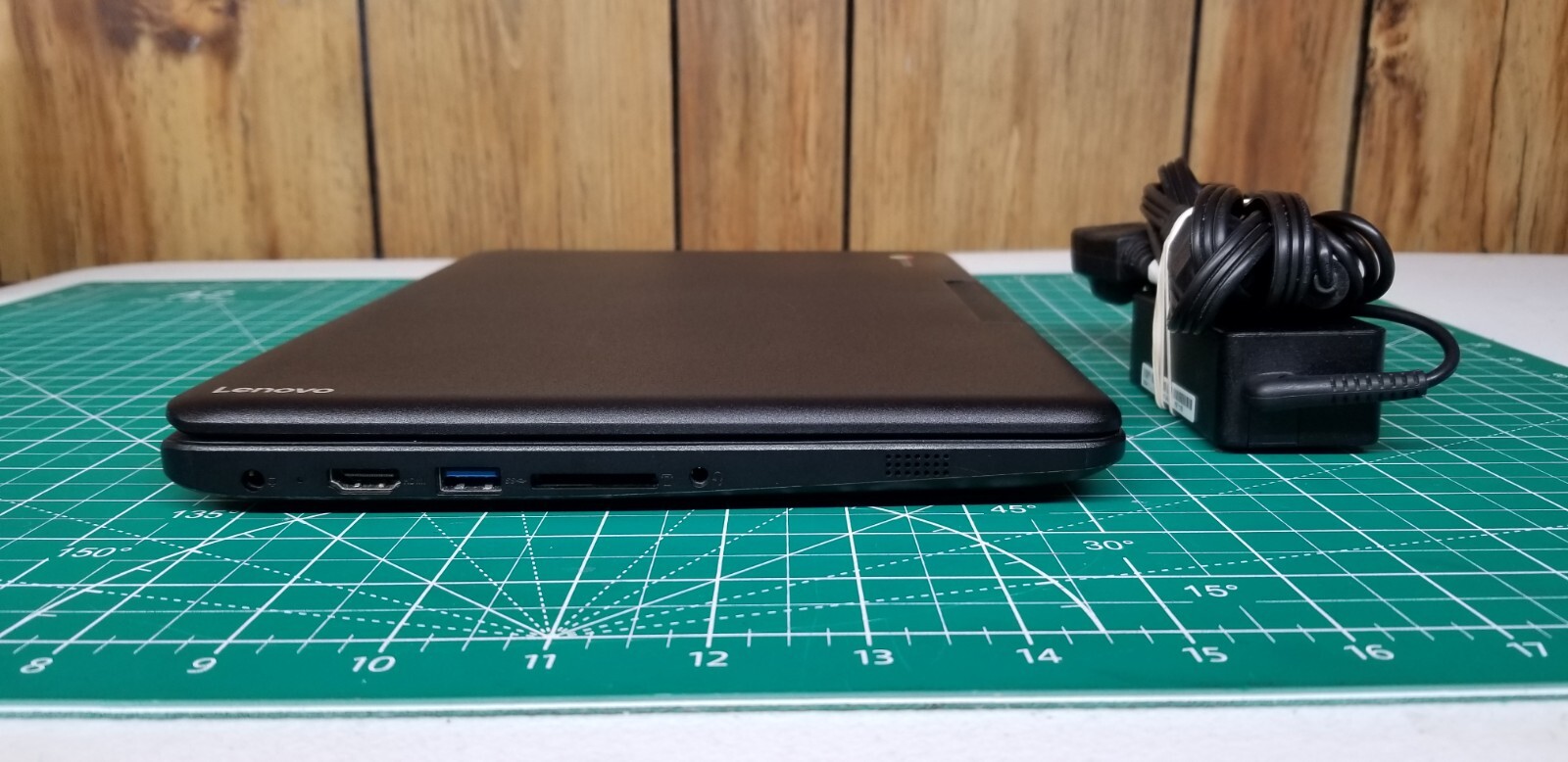 Lenovo N23 Chromebook 11.6″ Intel Celeron N3060 4 GB – 16 GB HDMI Webcam