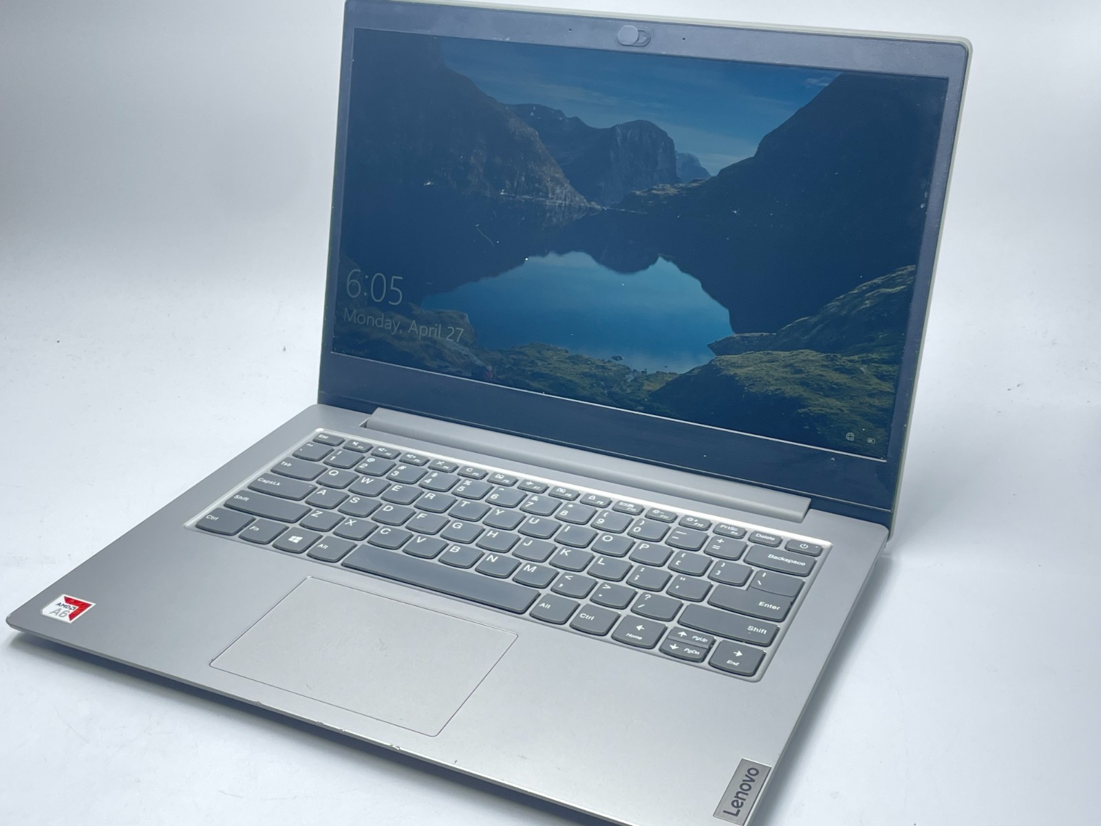 Lenovo Ideapad Slim 1-14AST-05 AMD A6-9220e RADEON R4 4GB RAM 64GB SSD (L-3)