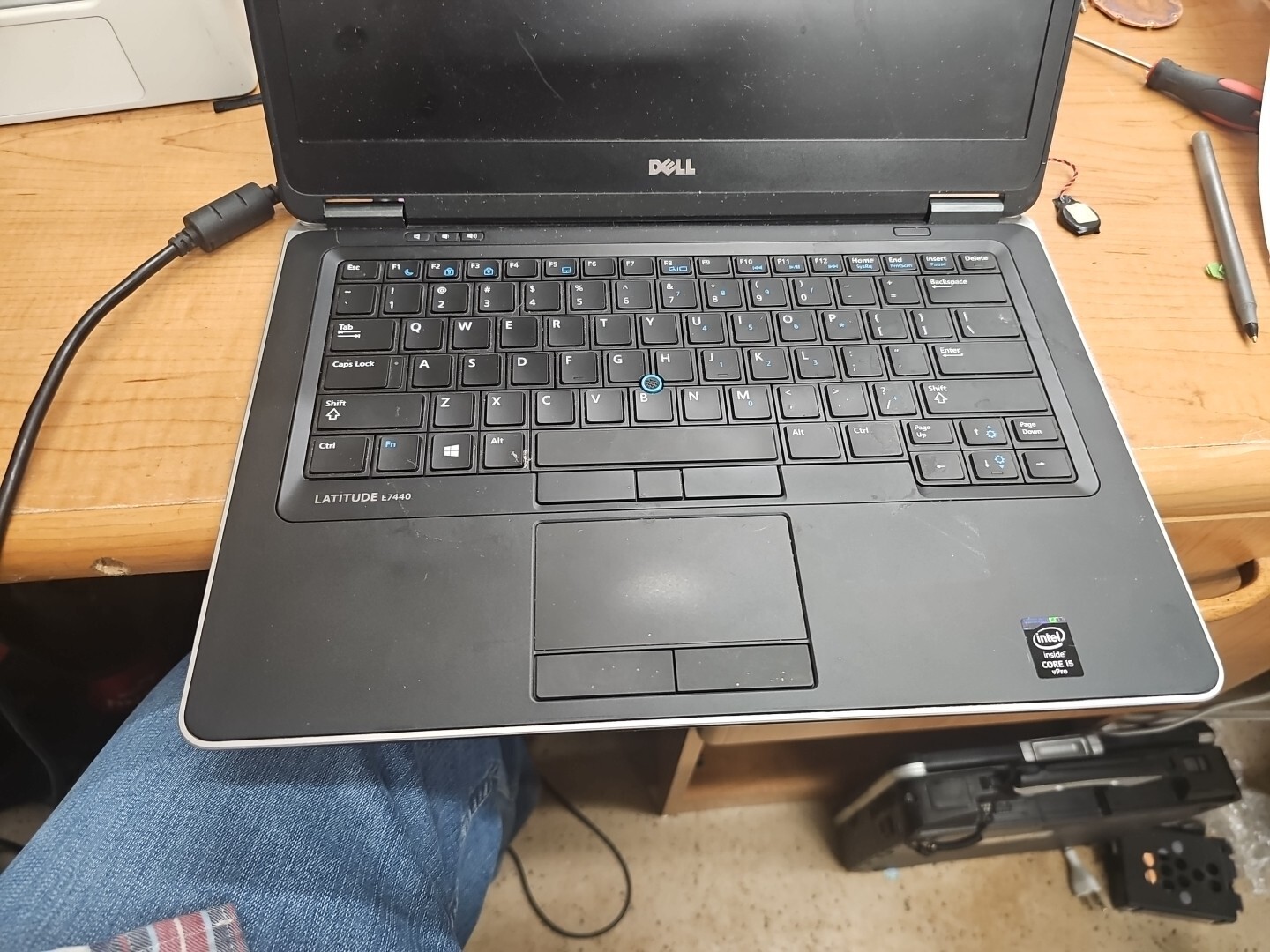 Dell Latitude E7440. i5-4310u 2.0GHz 4GB RAM READ P&r Only Missing Parts