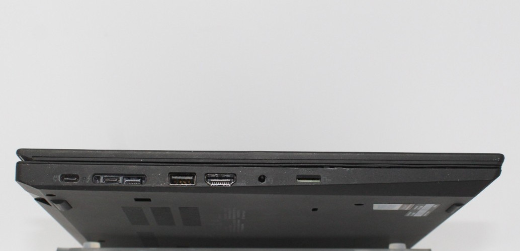 Lenovo ThinkPad P15s Gen 1 i7 10610U @ 1.8 GHz 4K P520 512 GB 32 GB Win 11 Pro