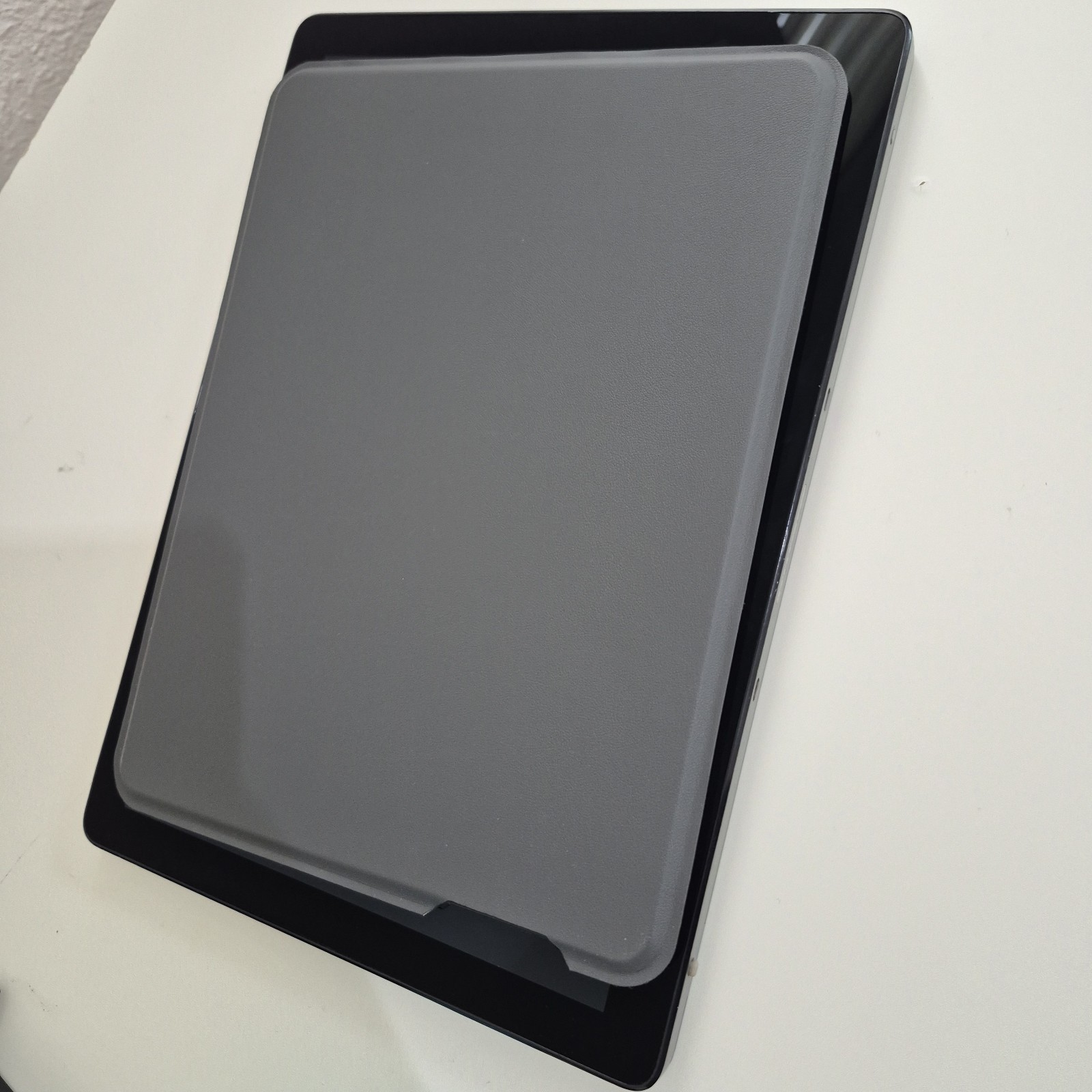 Dell Latitude 7210 2-in-1 Touchscreen 12.3″ | Core i5-10310U 16GB RAM- 500GB SSD