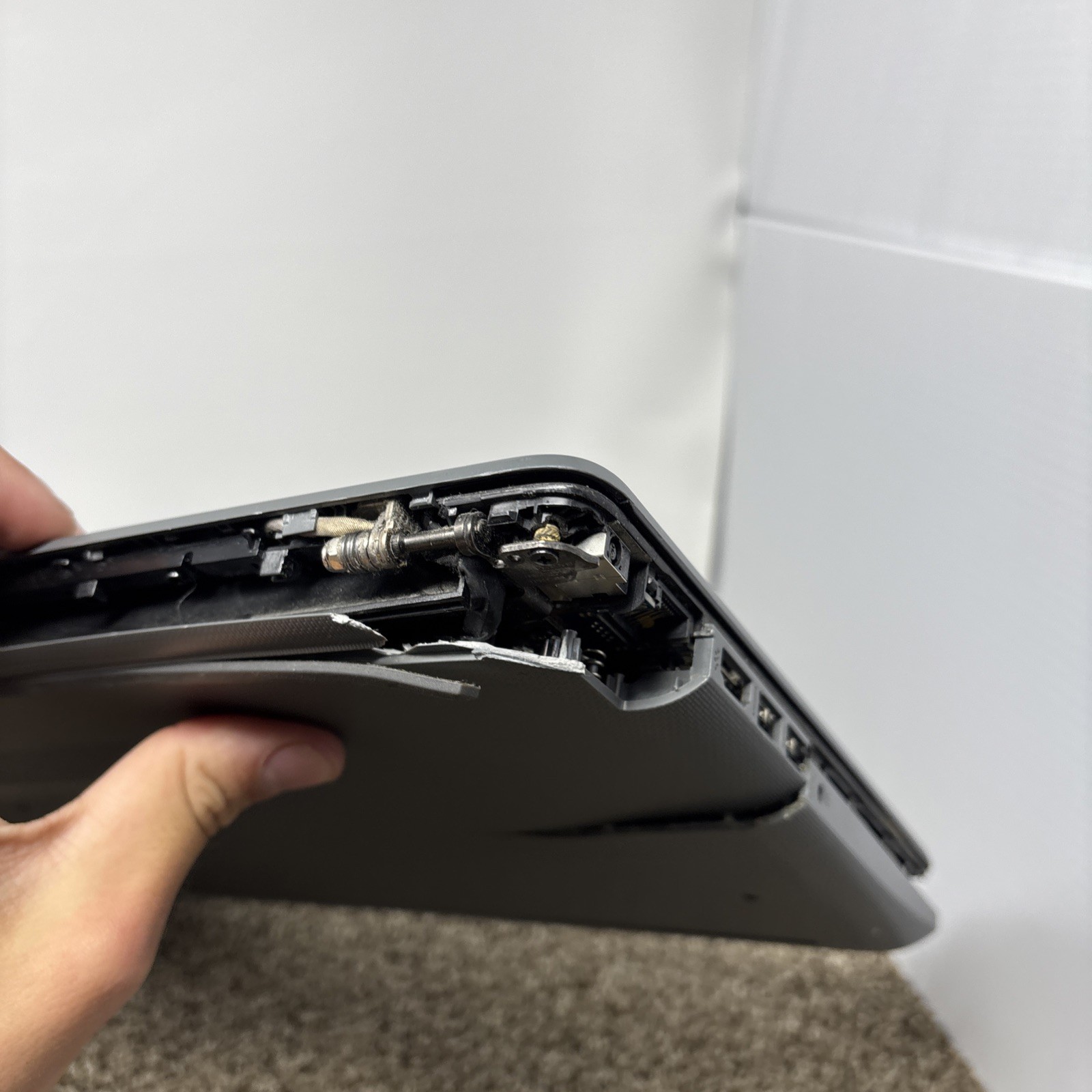 HP 15-DA0081OD Laptop i7 7th Gen DESTROYED FOR PARTS ONLY!