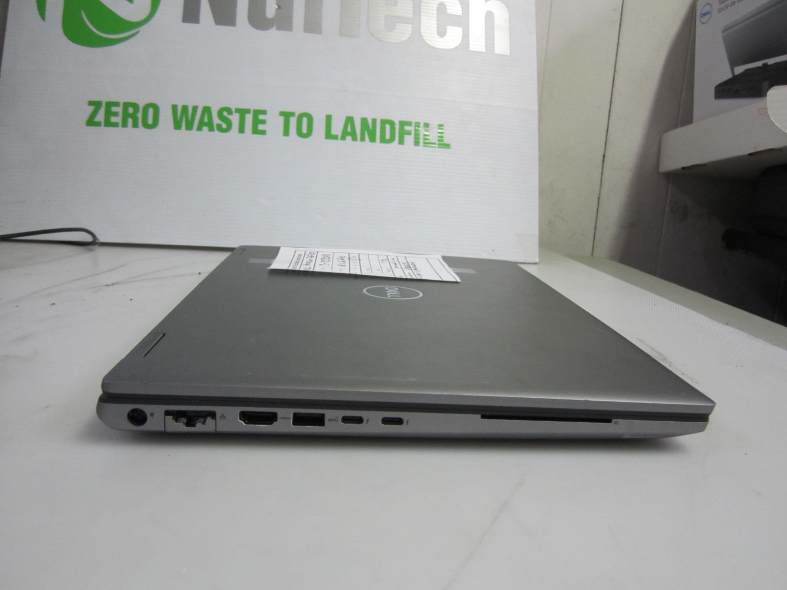 Dell Precision 7670 i9-12950HX 3.66GHz 1TB M2SSD 32GB UBUNTU LAPTOP + AC