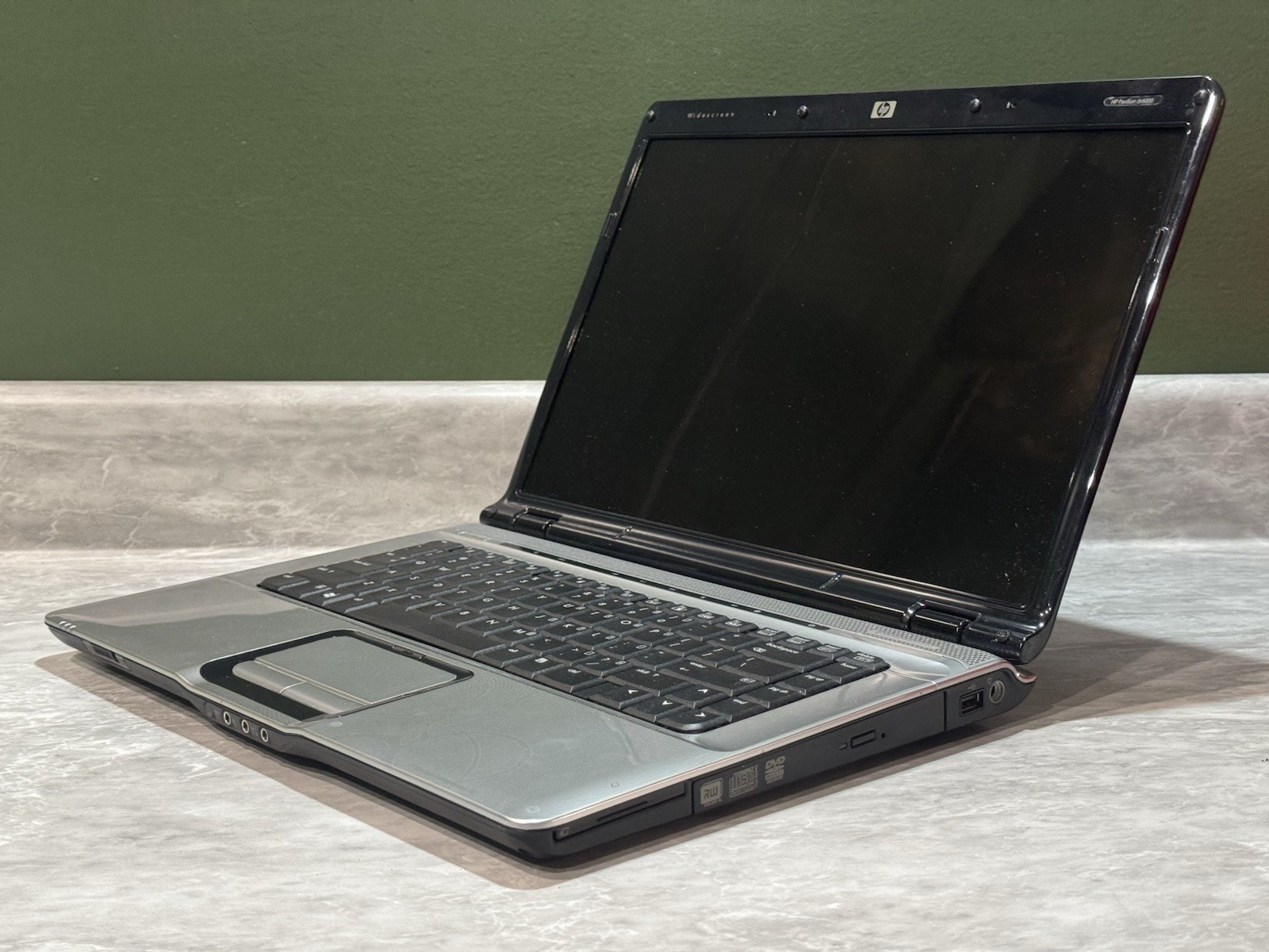 HP Pavilion DV6000 Laptop AMD Turion X2 TL-60 2GHz 2gb RAM 160gb HDD Windows 7