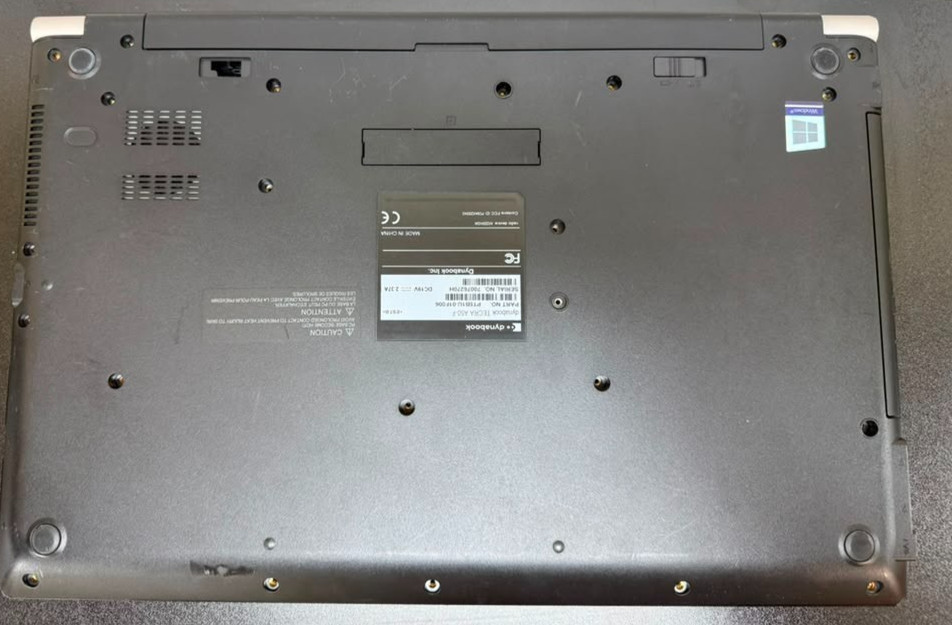 Dynabook Tecra A50-F 15.6″ i5-8265U 8GB RAM No Storage – Read descr