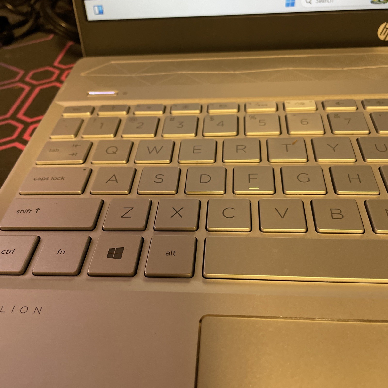 HP Pavilion 15-cs0064st _ i7-8550U @ 1.8 _ 8GB RAM _ 256GB SSD _ W11H
