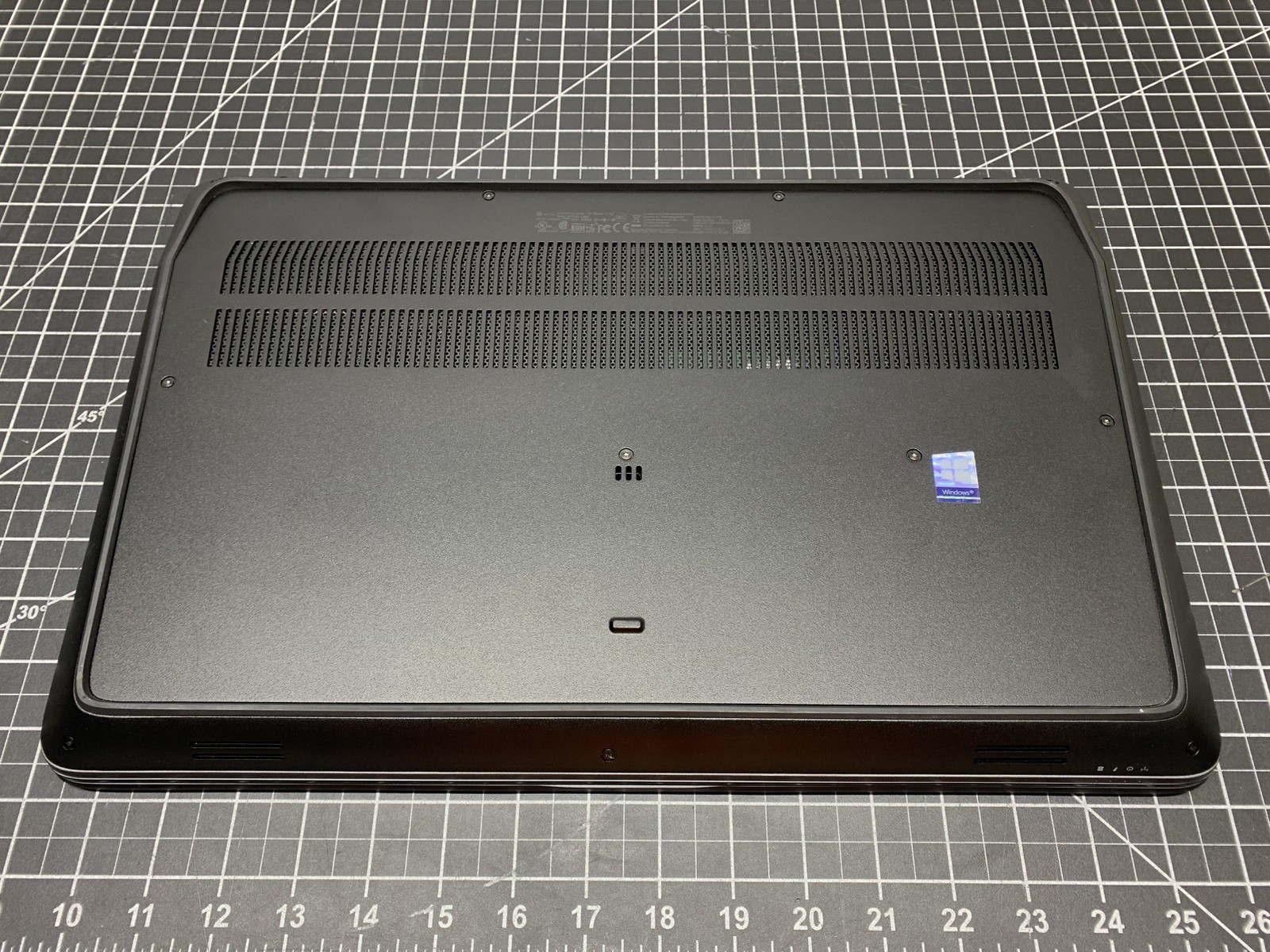 HP ZBook 17 G3 Intel i7 6th Gen | 32GB RAM, NO SSD, NO BATTERY | Dead | #P244