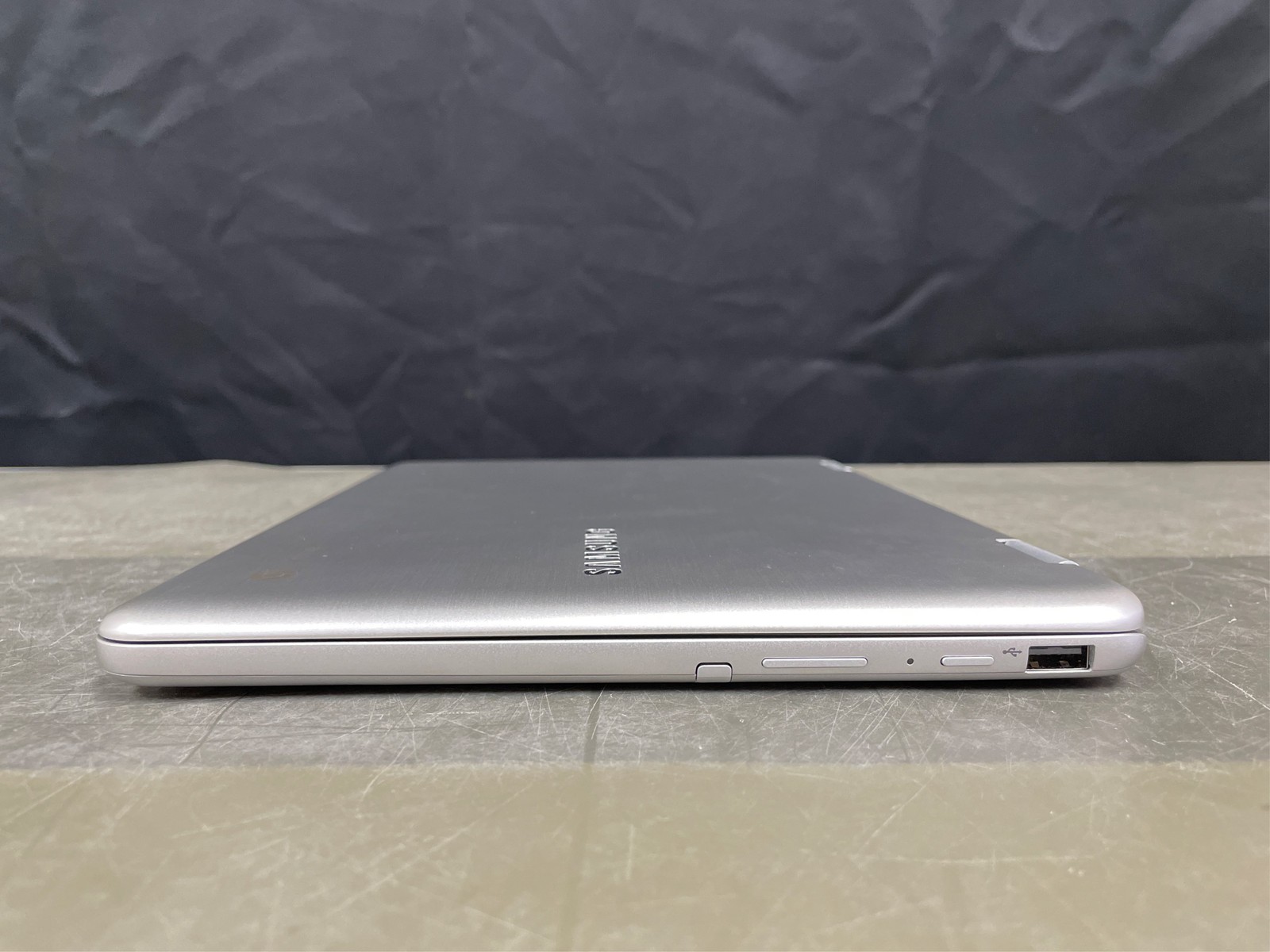 SAMSUNG Chromebook Plus V2 12.2″ 2-in-1 Intel Celeron 4GB RAM 32GB eMMC Chrome O