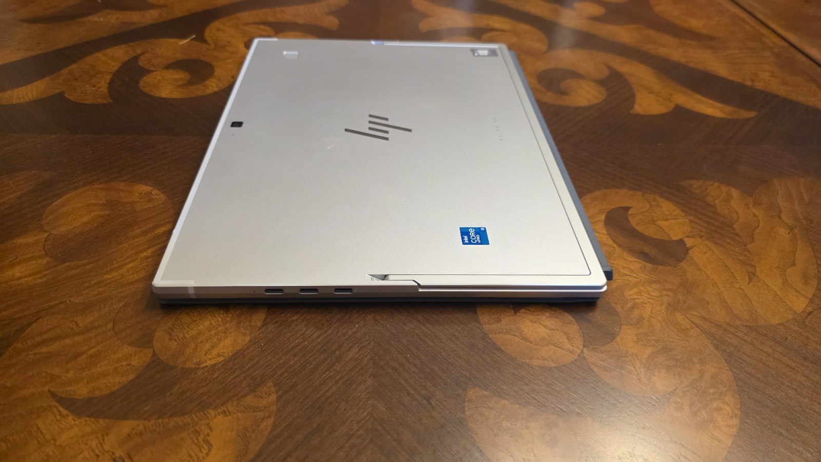 HP Elite X2 G8 Tablet / I5-1145G7 / 16GB RAM / 512GB SSD