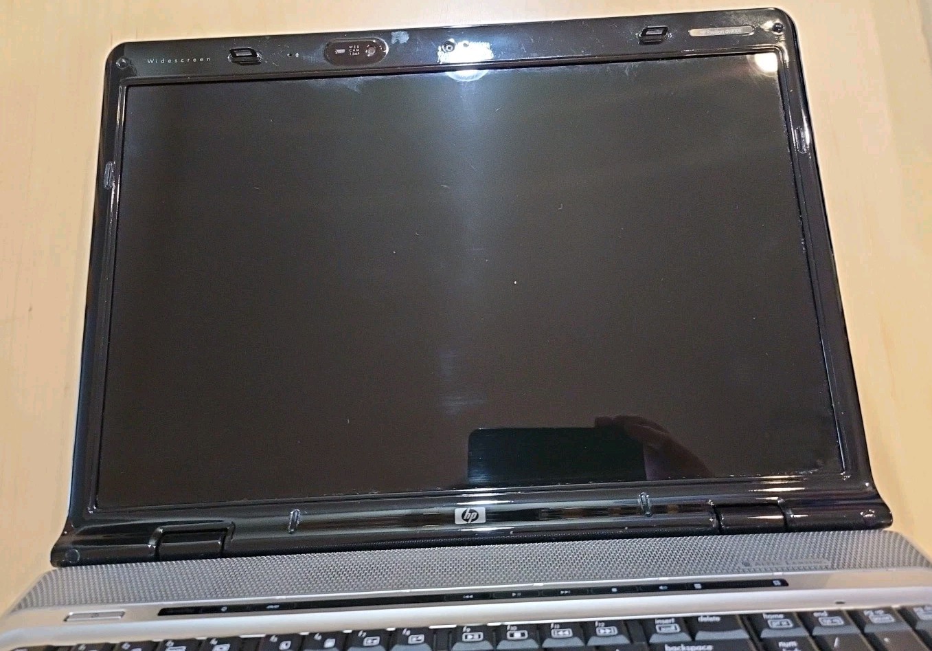 HP Pavilion DV9000 17.3″ Windows Vista Home Laptop AMD X2 CPU 2GB DVDRW dv9410us