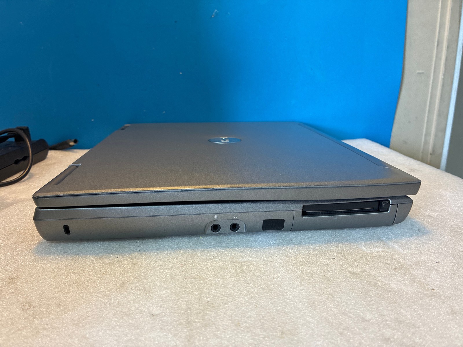 🔥 Dell Latitude D610 Laptop Intel Pentium M 2GHz 2GB RAM 160GB HDD Win XP