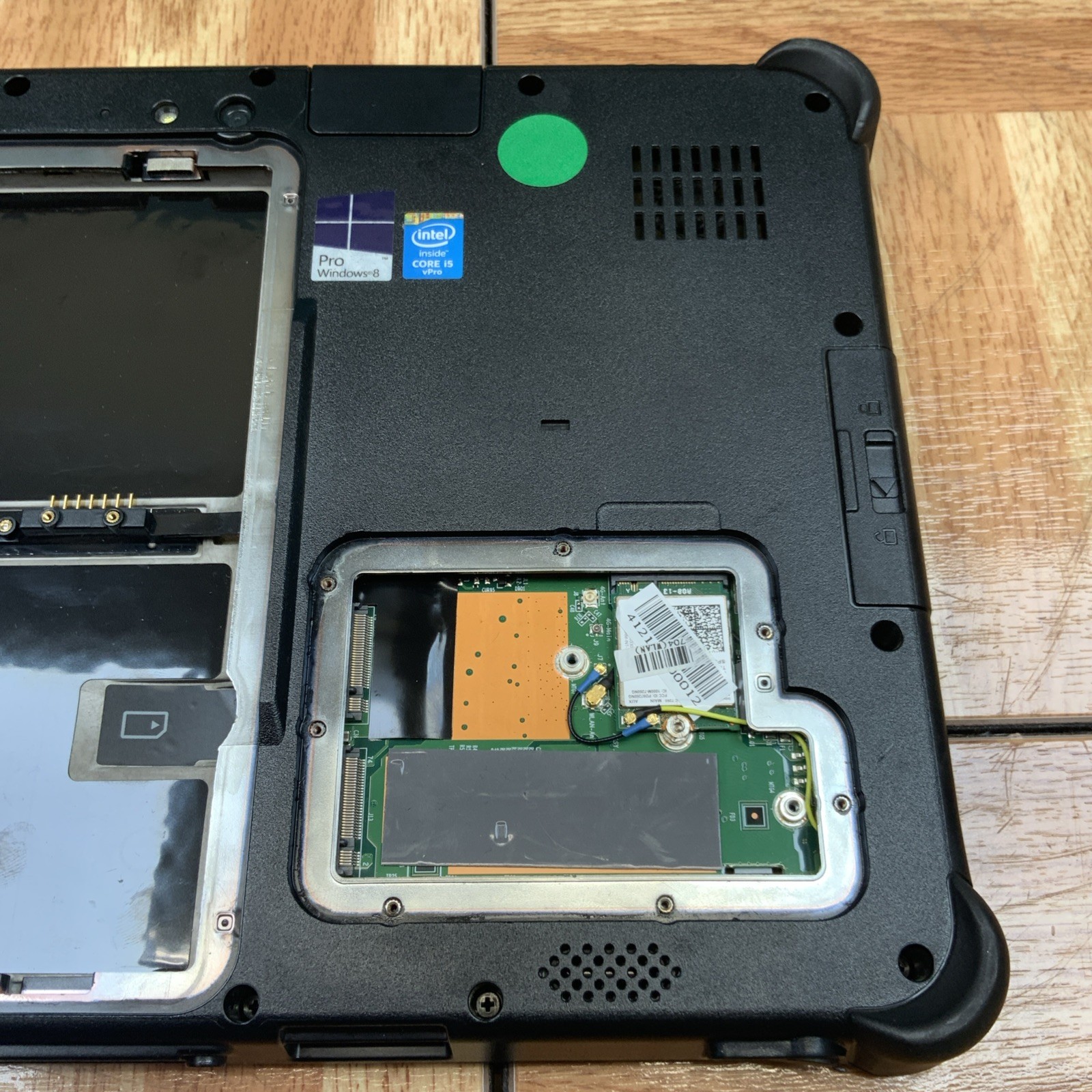 *FOR PARTS* Getac F110 Rugged Tablet — Core i5 No battery/SSD/RAM – BIOS LOCKED