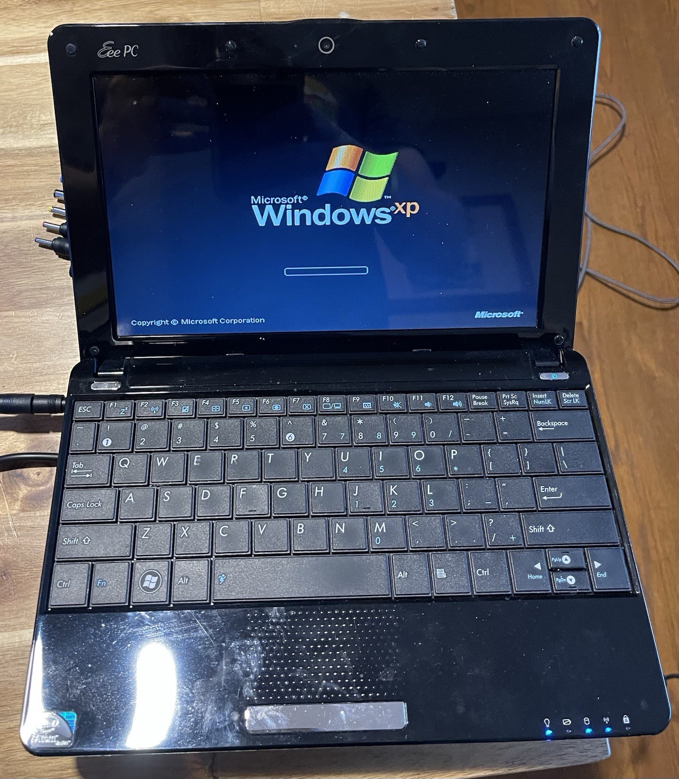 ASUS Eee PC 1005HA Netbook Windows XP Retro Mini Laptop Intel N280 1GB 160GB HD