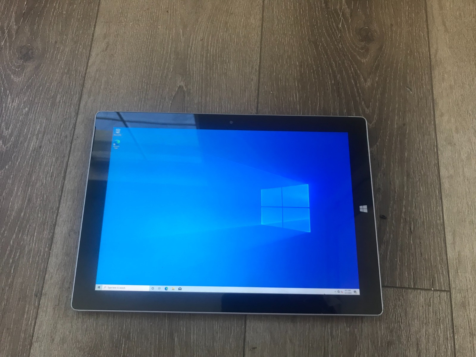 Microsoft Surface 3 1645 Tablet Atom x7 Z8700 1.6GHz 4GB RAM 128GB SSD As Is