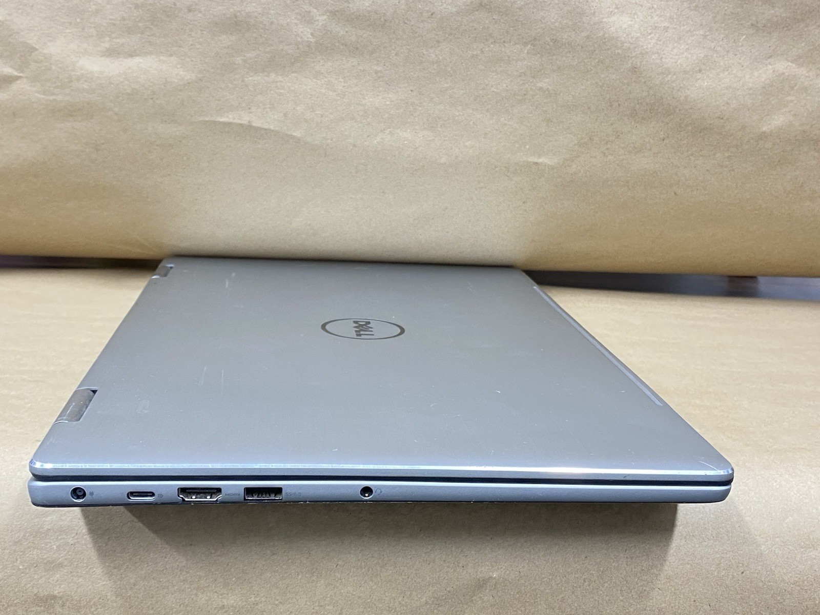 Dell Inspiron 7579 – 15.5″ FHD – Touch – i5-7200U – 8GB – 256GB – Win 10 – READ