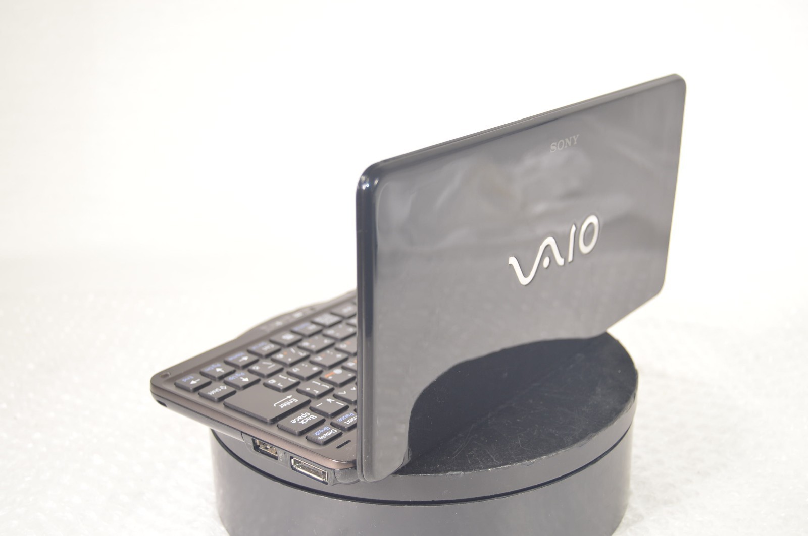 Sony VAIO VGN-P91S Type P Intel Atom Z550 2GHz RAM 2GB Pocket PC Excellent