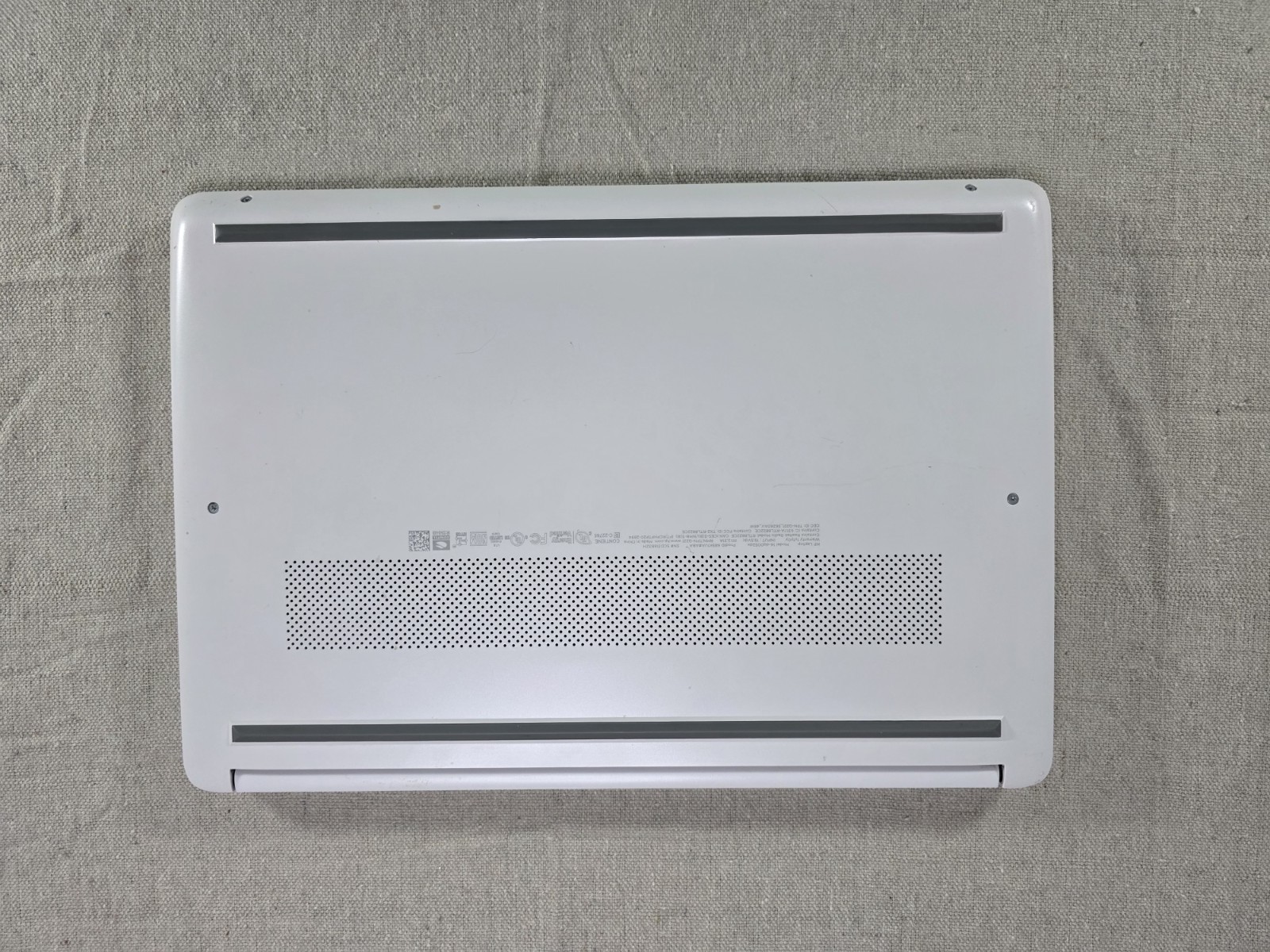 HP 14-dq0052dx 14″ Laptop Intel Celeron Windows 11 Silver Tested Working