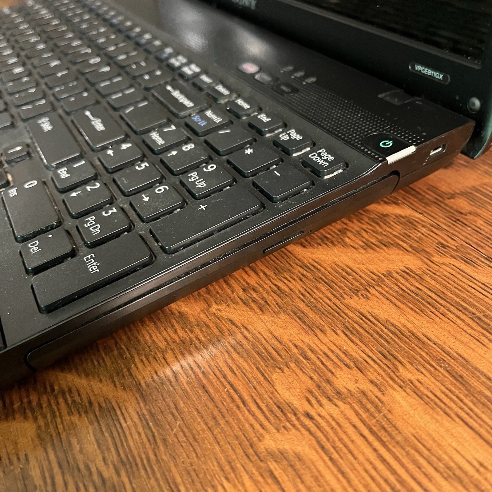 *READ* Sony Vaio VPCEB11GX Laptop Windows 7 Pro 262GB SSD Drive Upgrade Intel i3