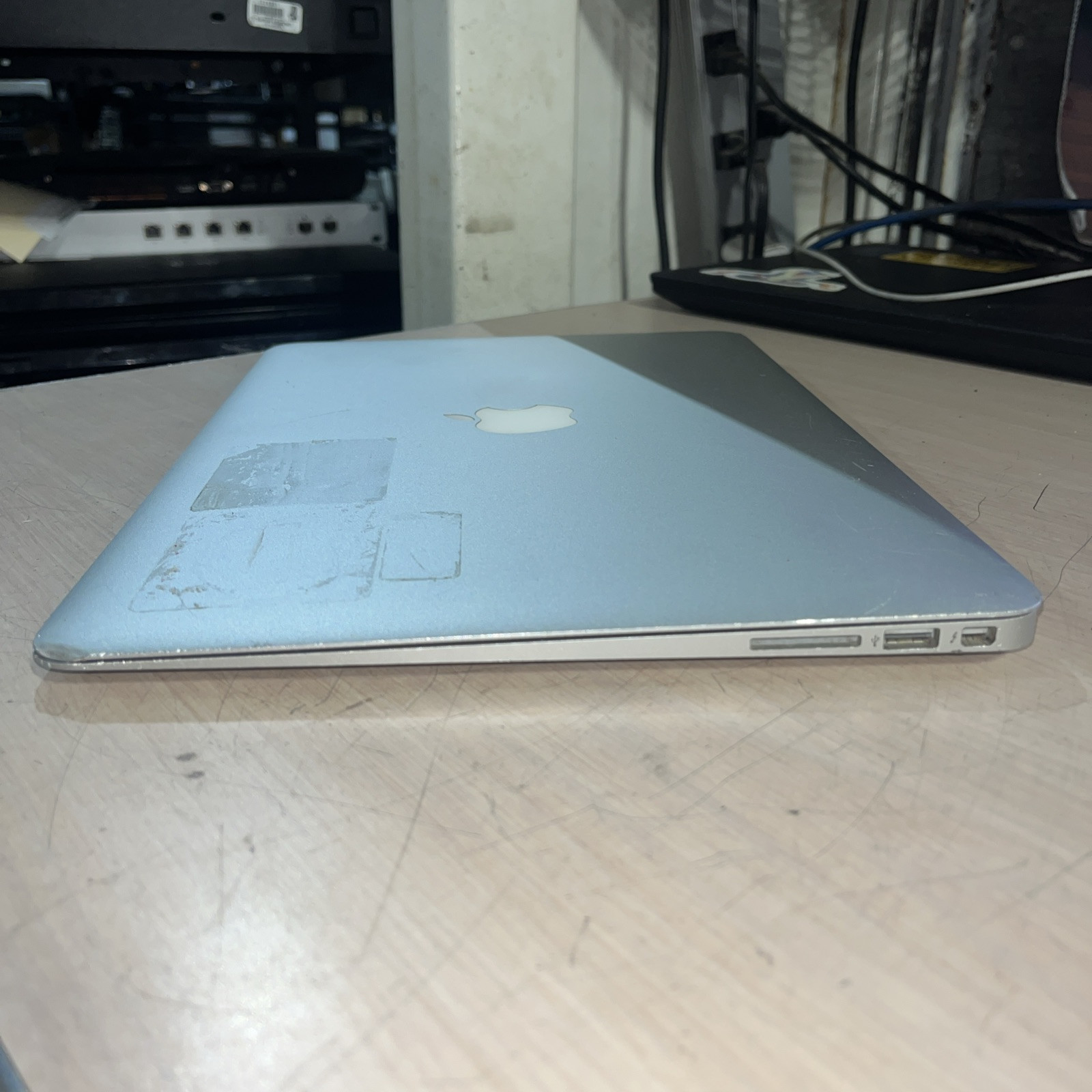 APPLE MACBOOK AIR 13″ MID-2012 CORE I5-3427U 1.8GHZ 4GB RAM