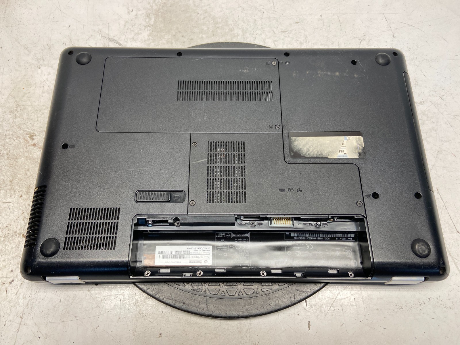 Compaq Presario CQ56-219WM Intel Celeron 900 2.2GHz 4 GB NO HDD