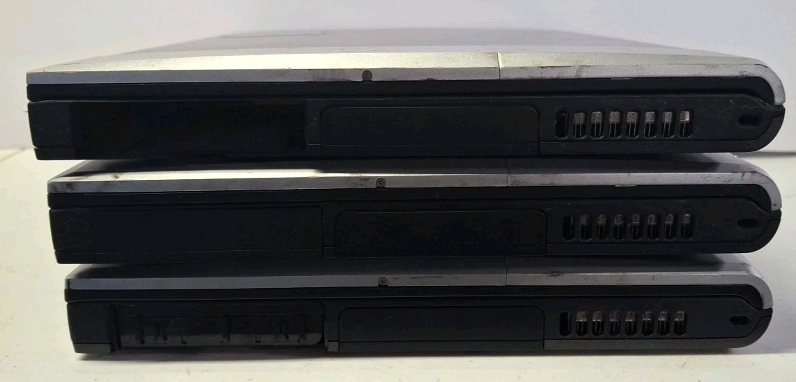 Lot Of 3 HP Compaq Evo 15″ N800v Laptop PC P4 2.00GHz/768MB/DVD/No AC, HD, & O/S