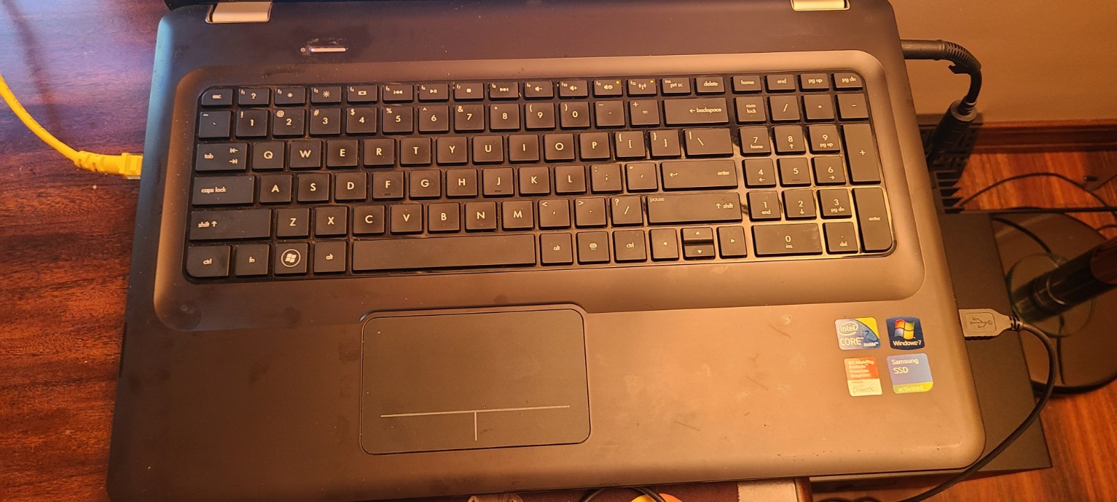 HP PAVILION DV7T- entertment PC 17.3″ intel CORE i7-740QM 640GB-HD,2 8GB DDR Mem