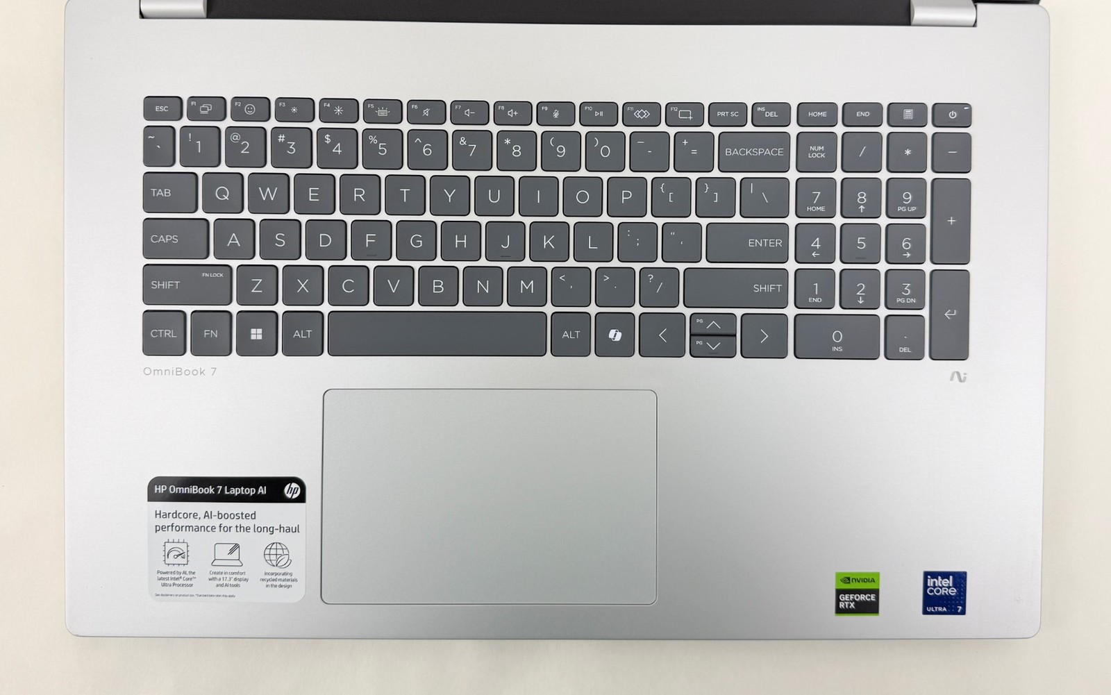 HP OmniBook 7 17-dc0073cl 17.3″ FHD Touch Ultra 7 258V 32GB 1TB RTX 4050 W11H