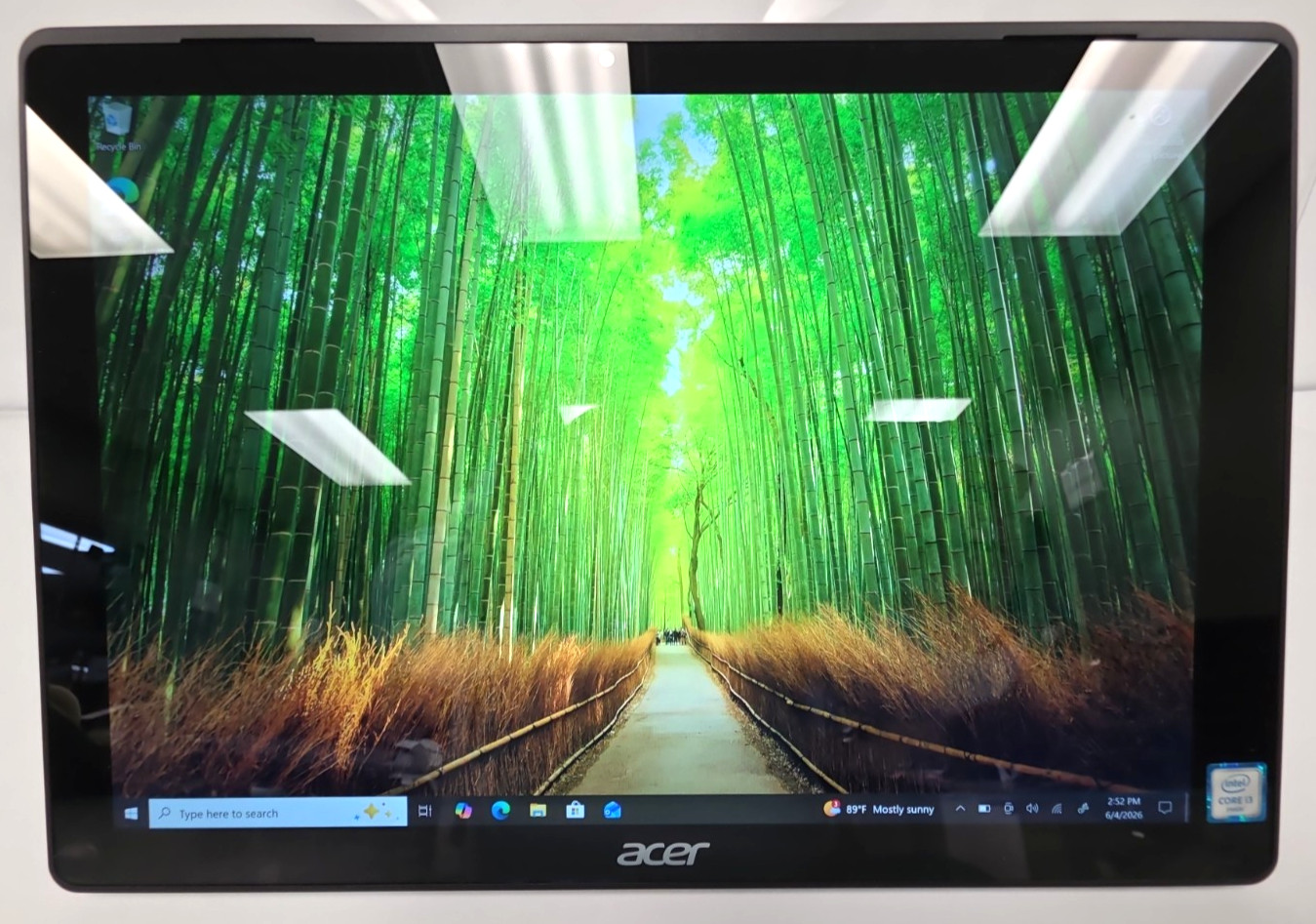 Acer Switch Alpha 12| Intel Core i3-6100U| 4GB RAM| 128GB SSD| Win 10 Pro