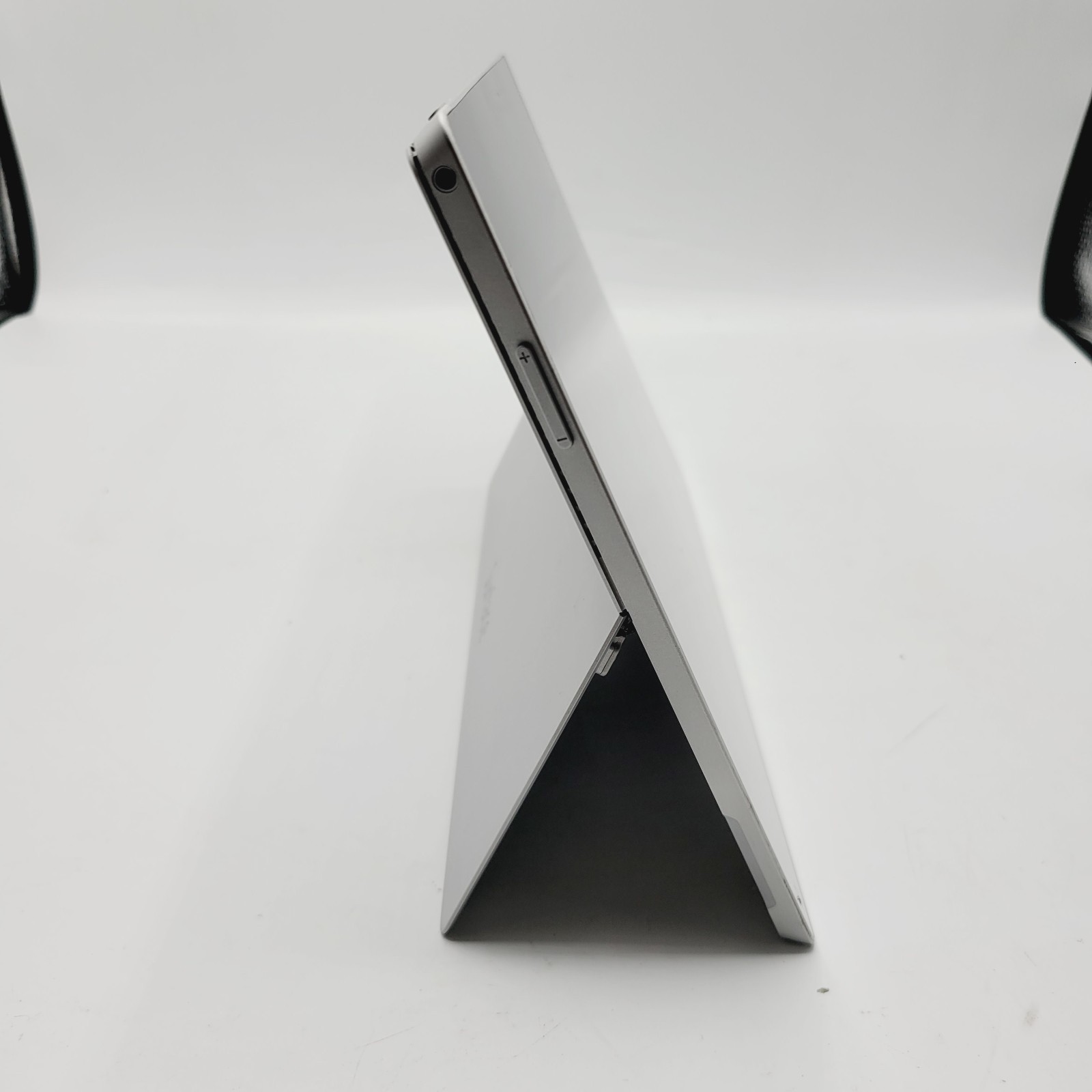 Microsoft Surface Core i7 4650U 1.7GHz 8GB RAM 256GB SSD 14″ ***Boot to Bios